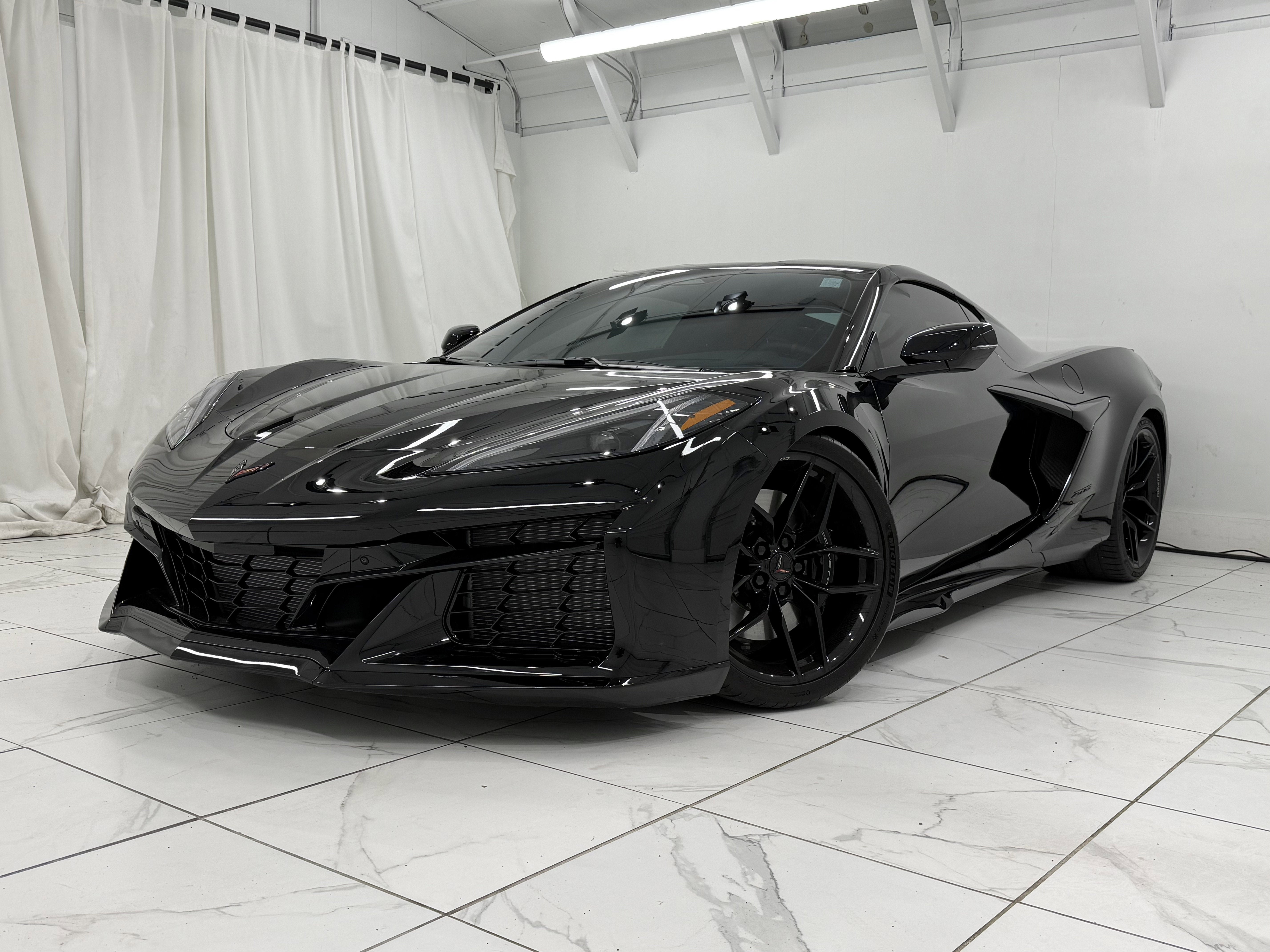 2025 Chevrolet Corvette 2LZ