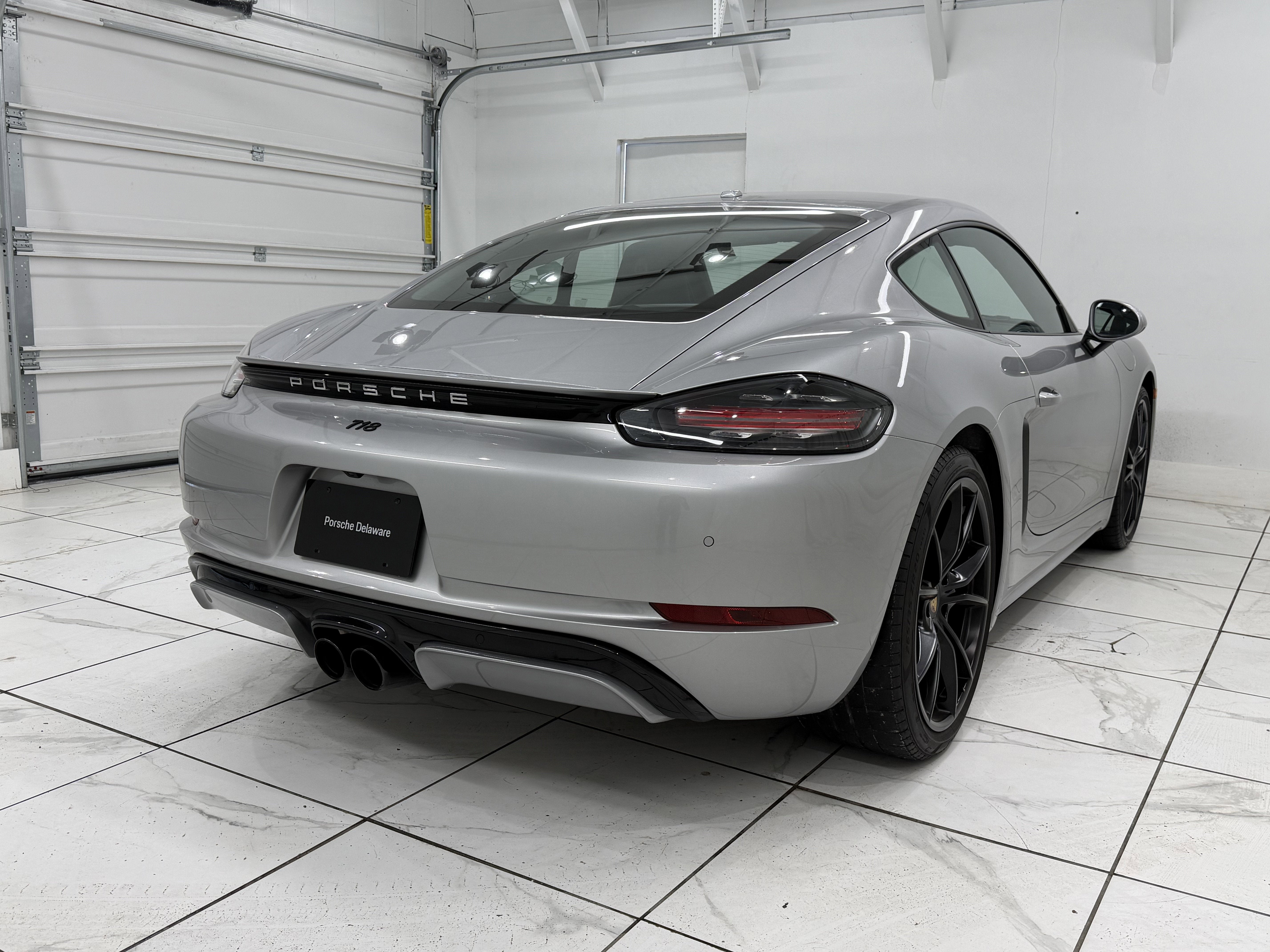 2022 Porsche 718 Cayman Base
