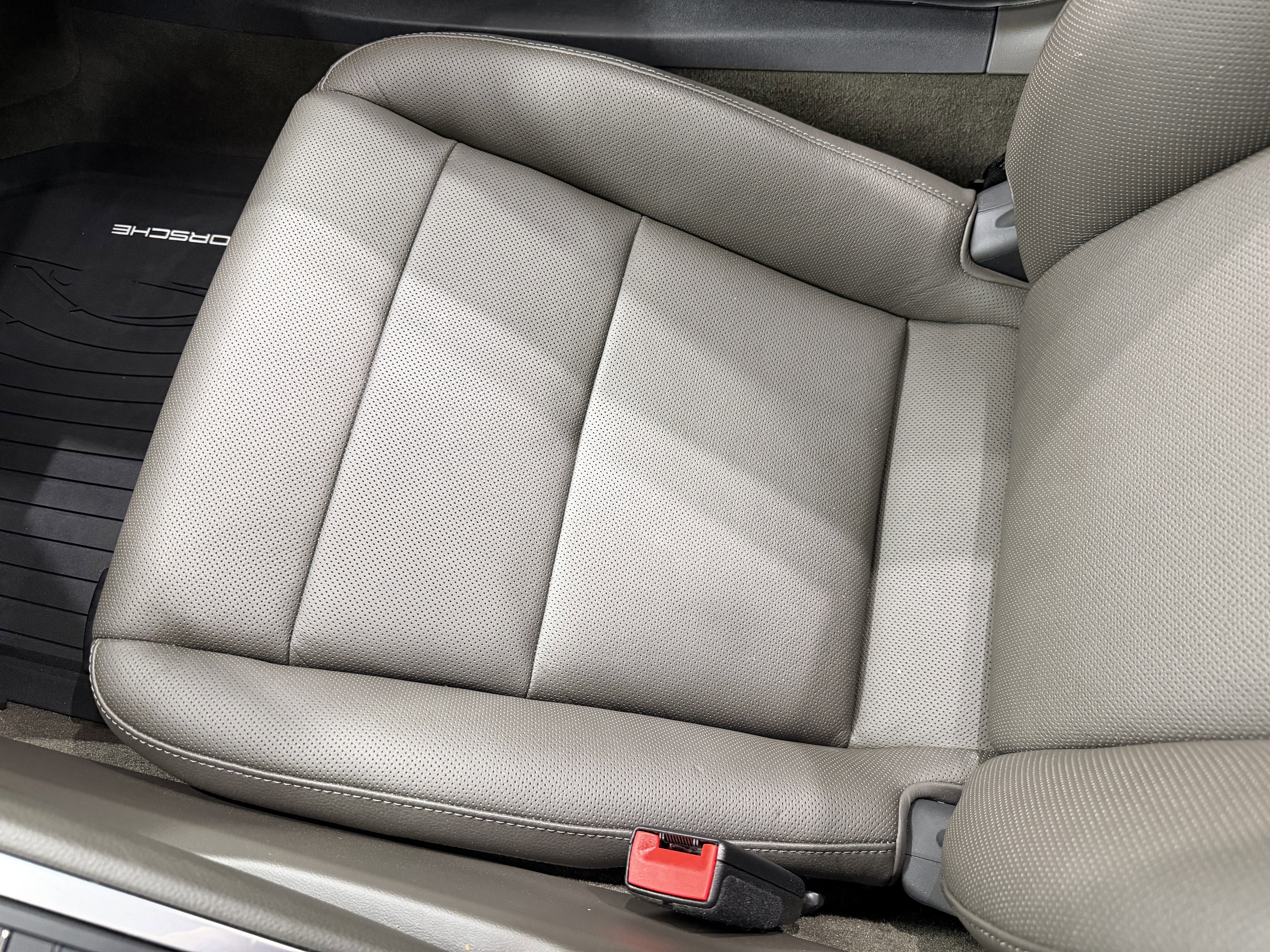 2024 Porsche 718 Cayman Base