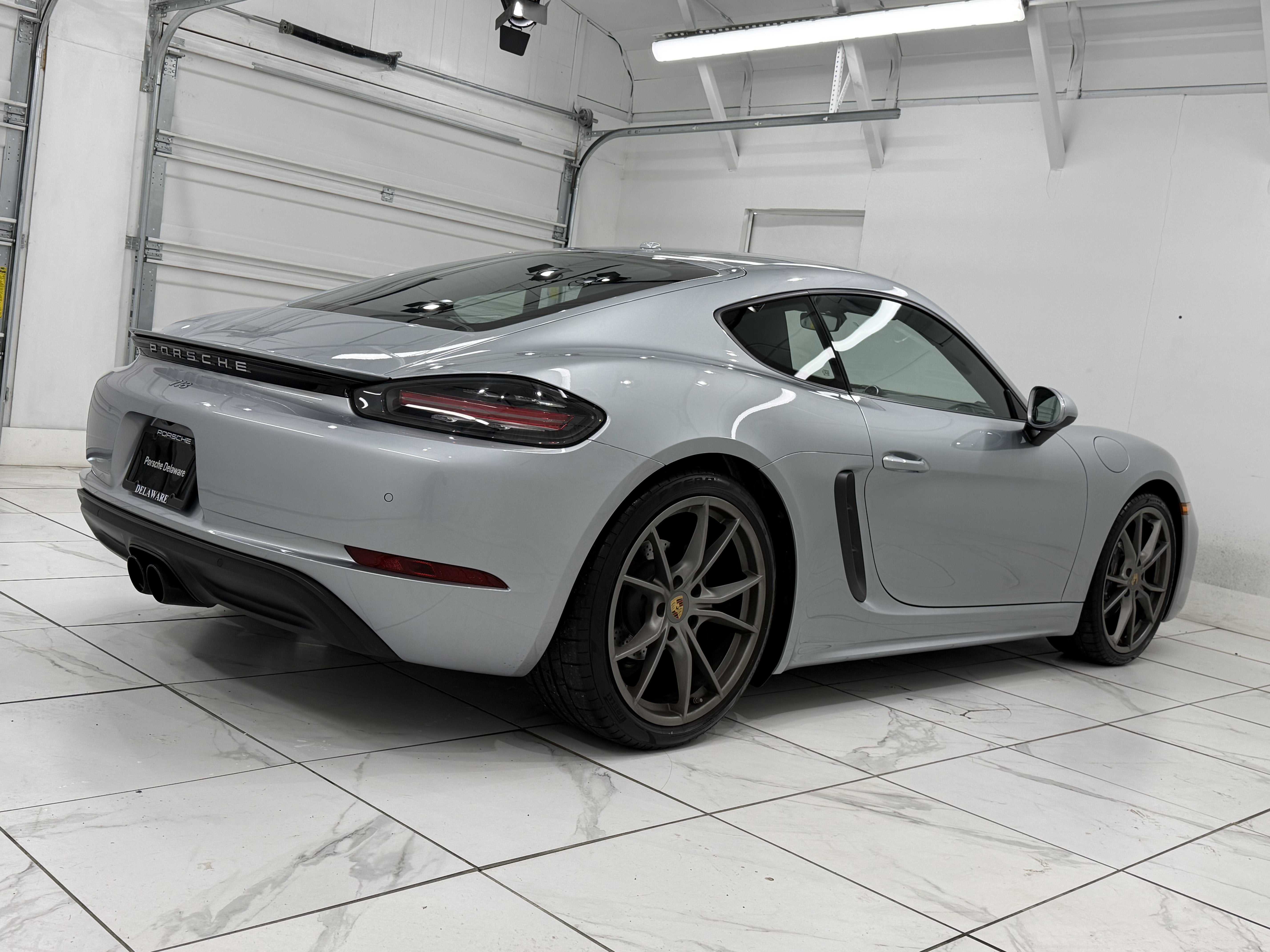 2021 Porsche 718 Cayman T