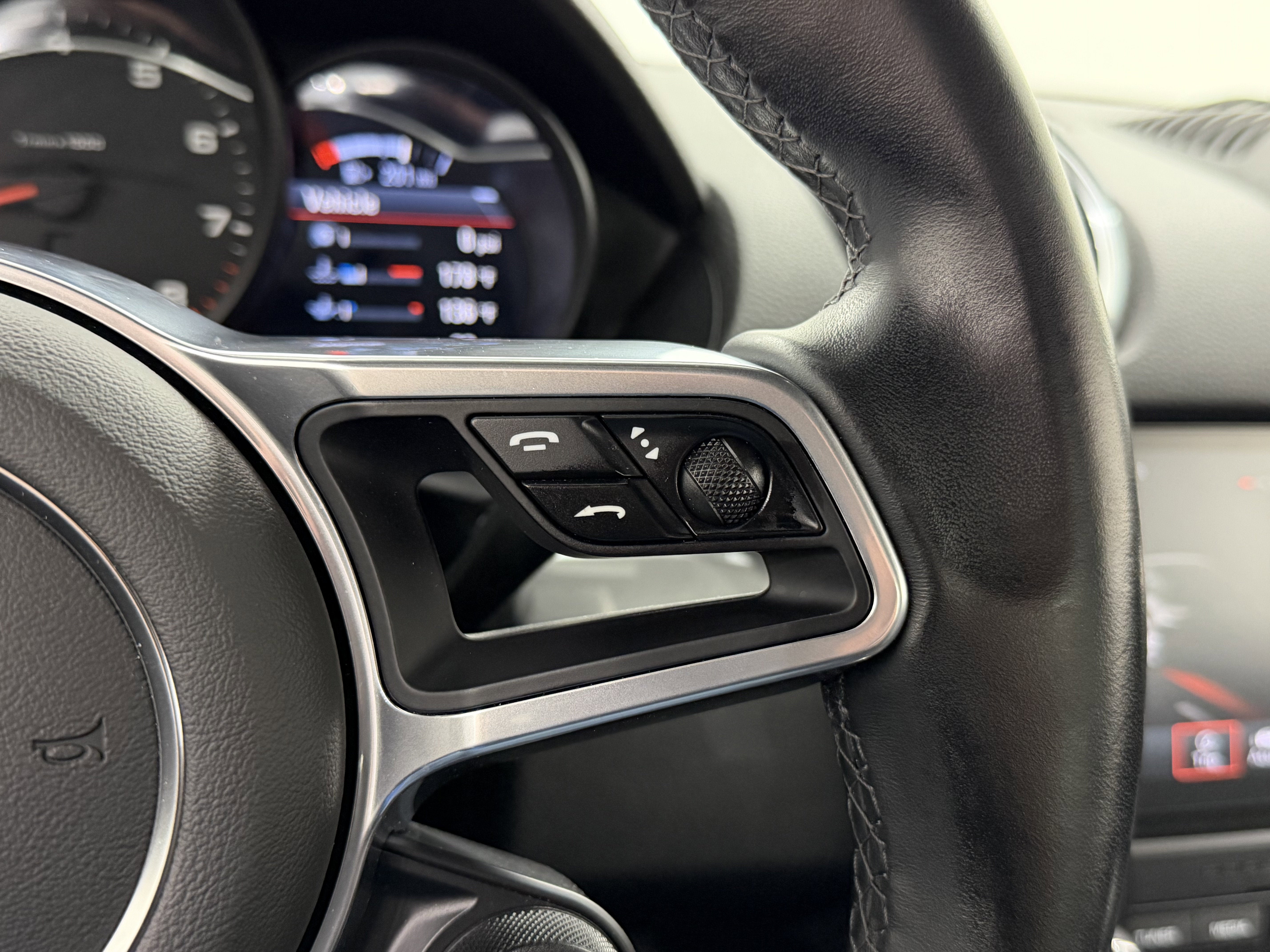 2021 Porsche 718 Cayman T