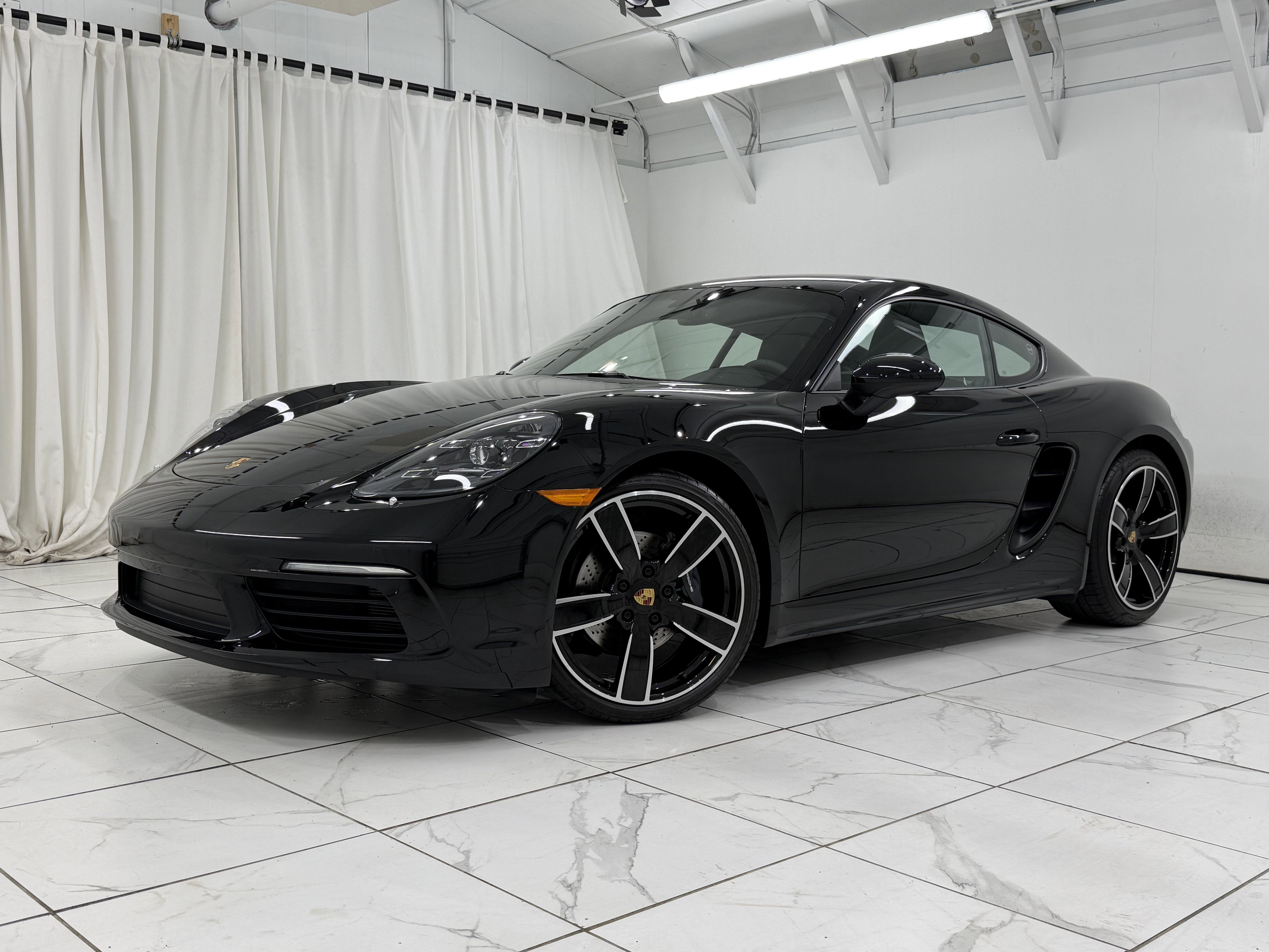 2025 Porsche 718 Cayman Base