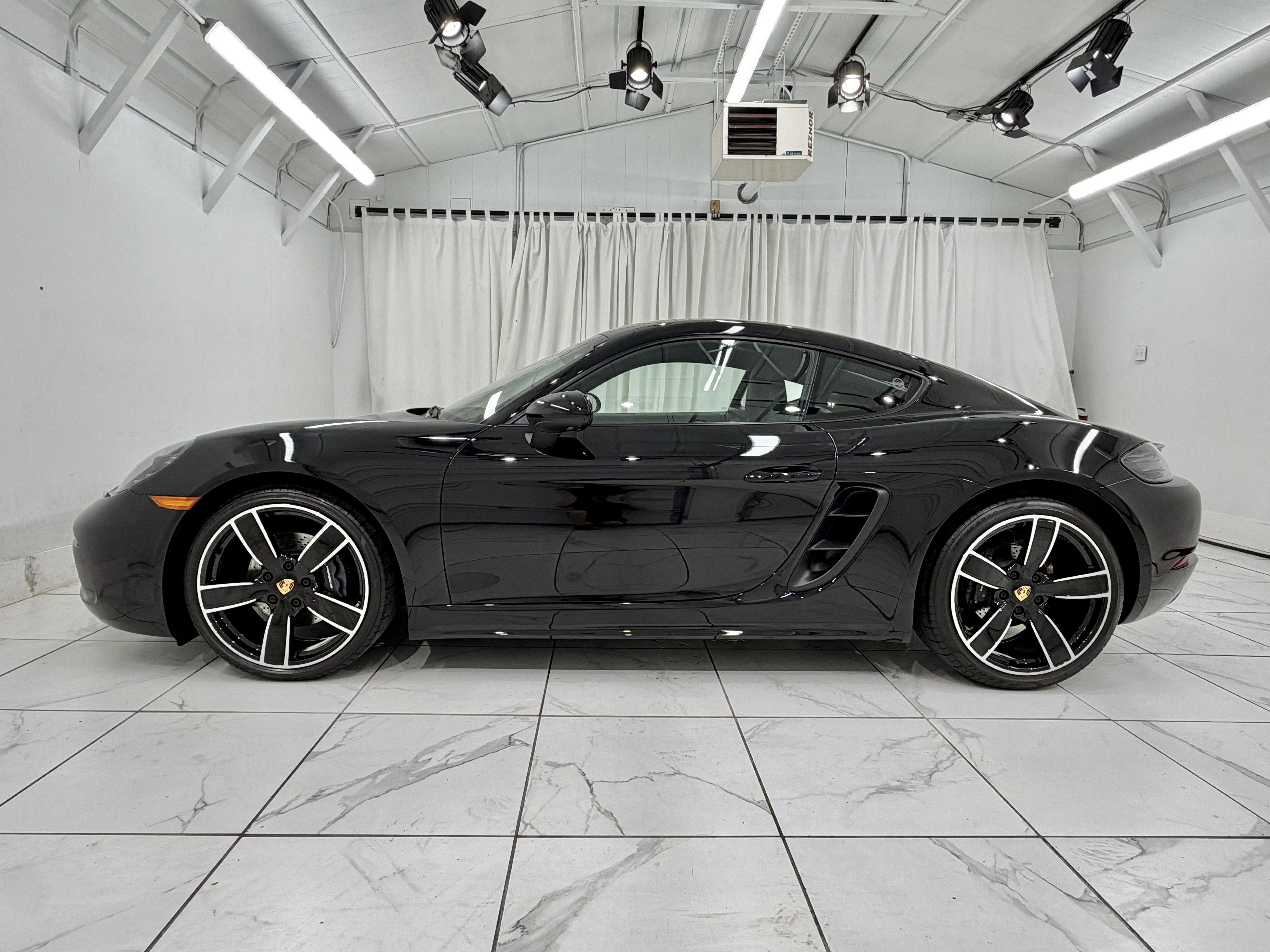 2025 Porsche 718 Cayman Base