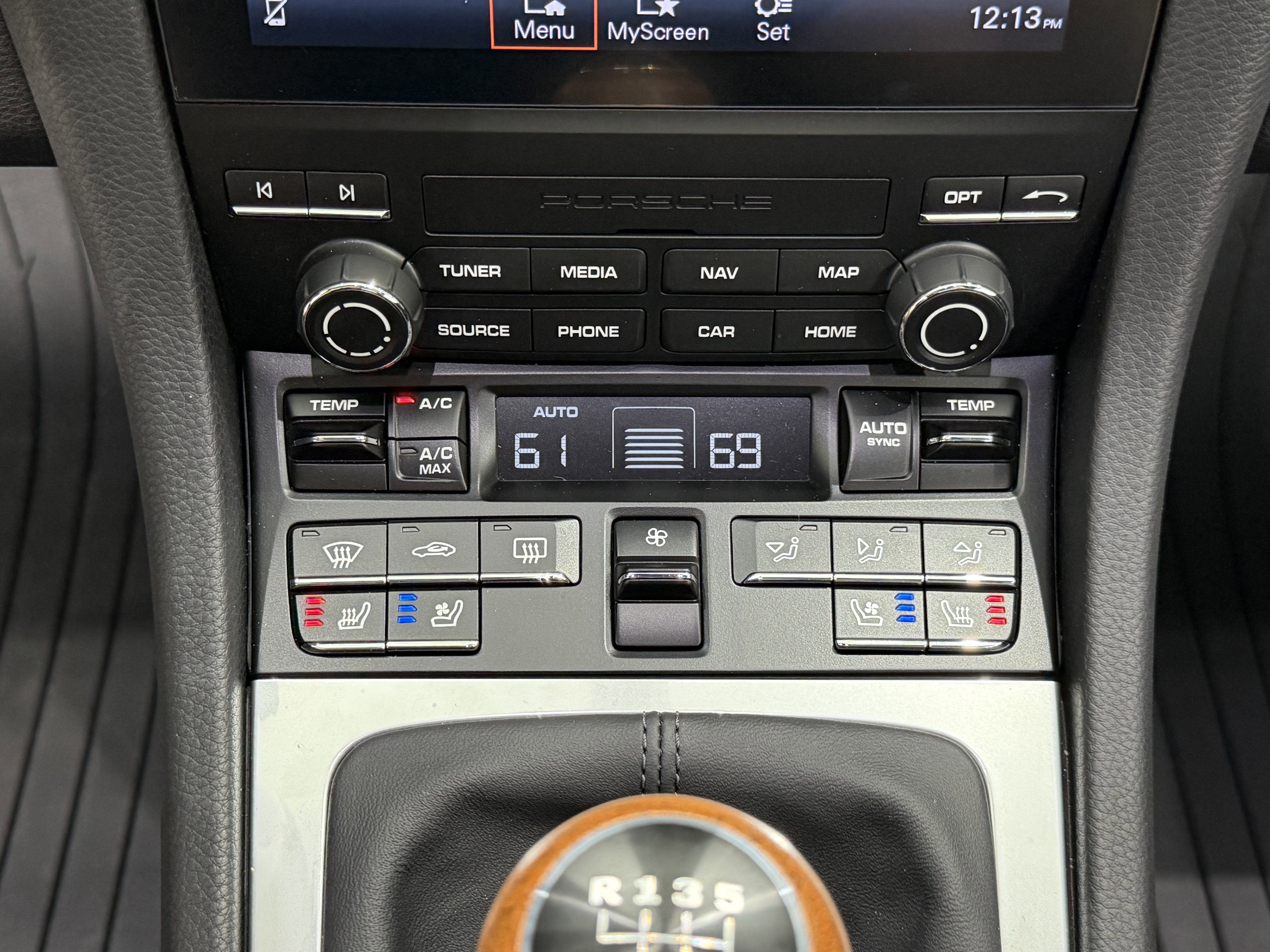 2025 Porsche 718 Cayman Base