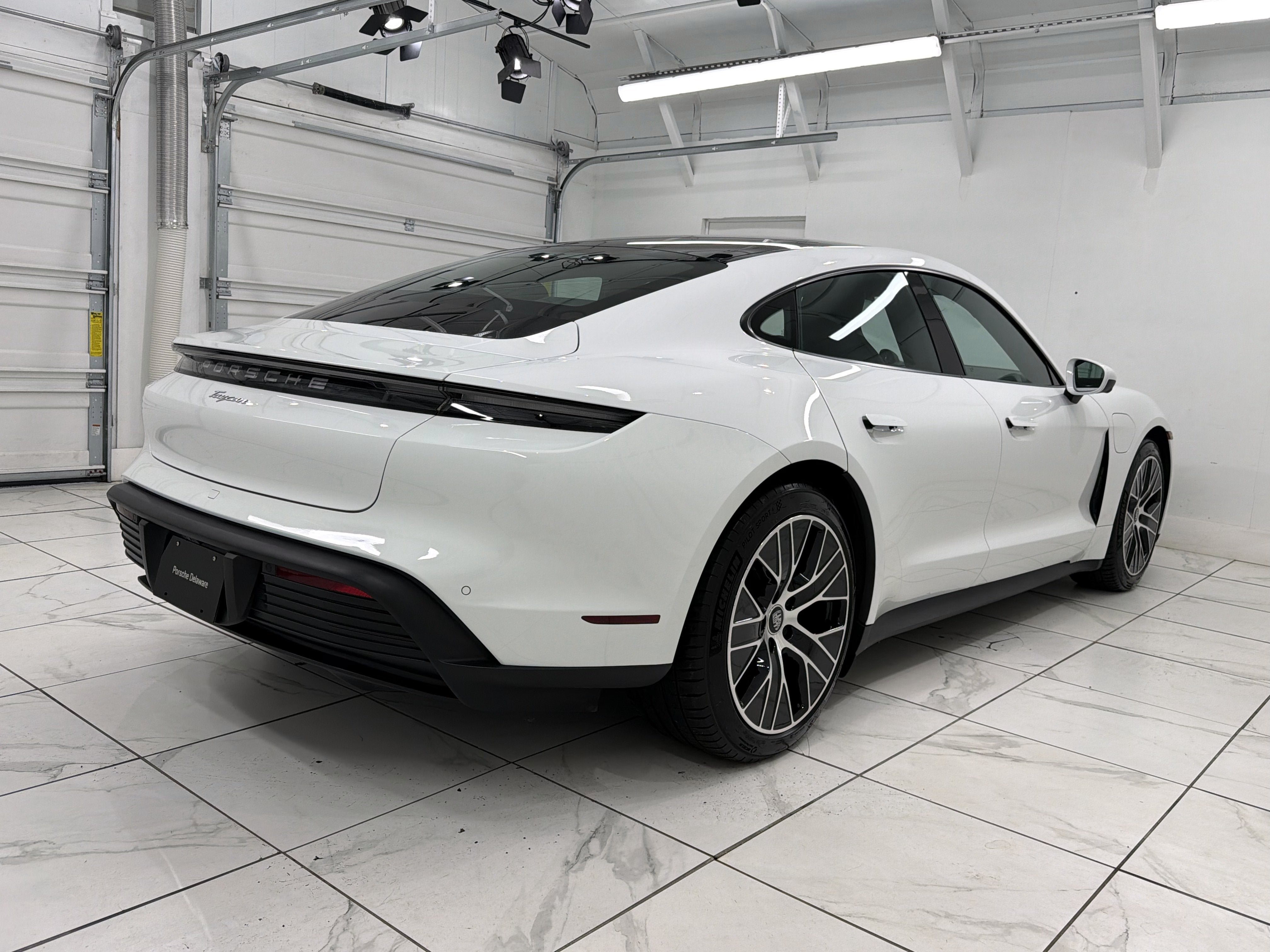 2021 Porsche Taycan RWD