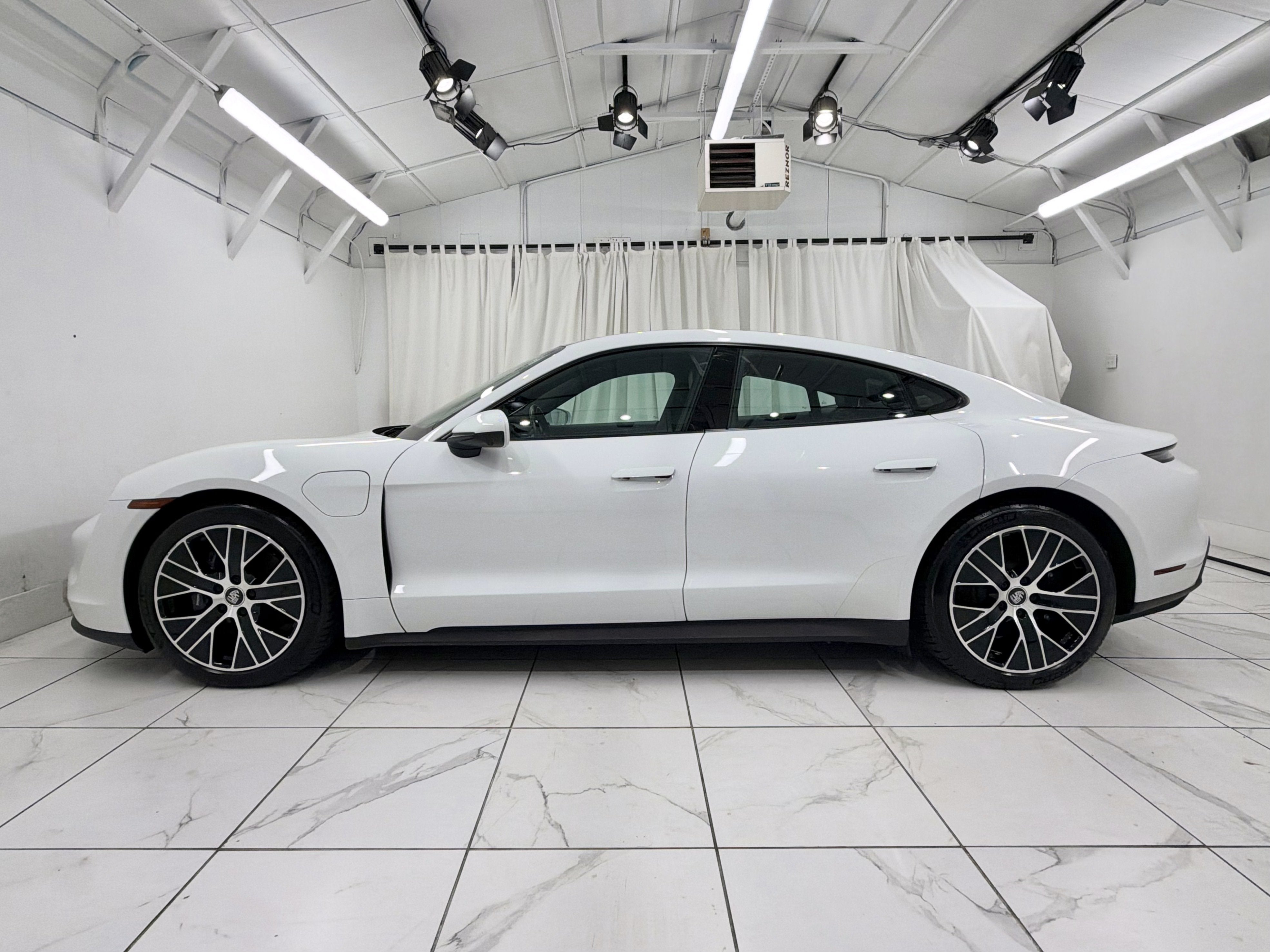 2021 Porsche Taycan RWD