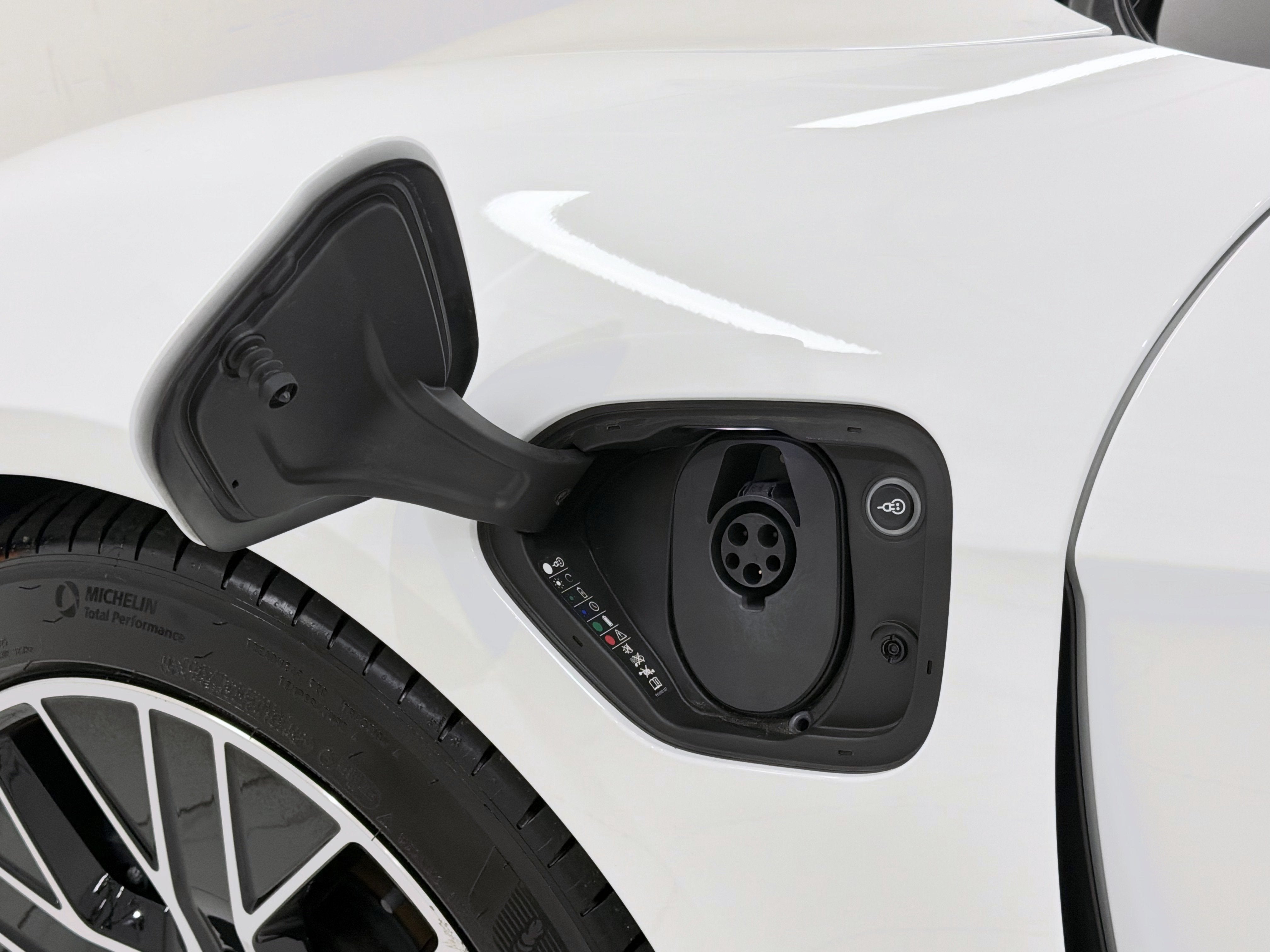 2021 Porsche Taycan RWD