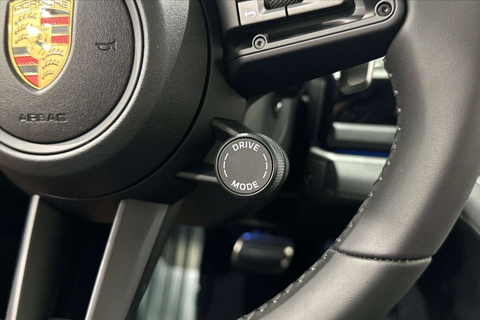 2024 Porsche Panamera 4