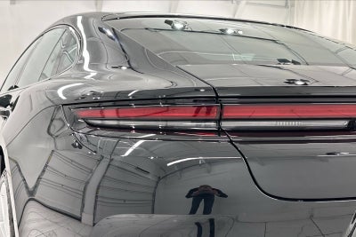 2025 Porsche Panamera 4