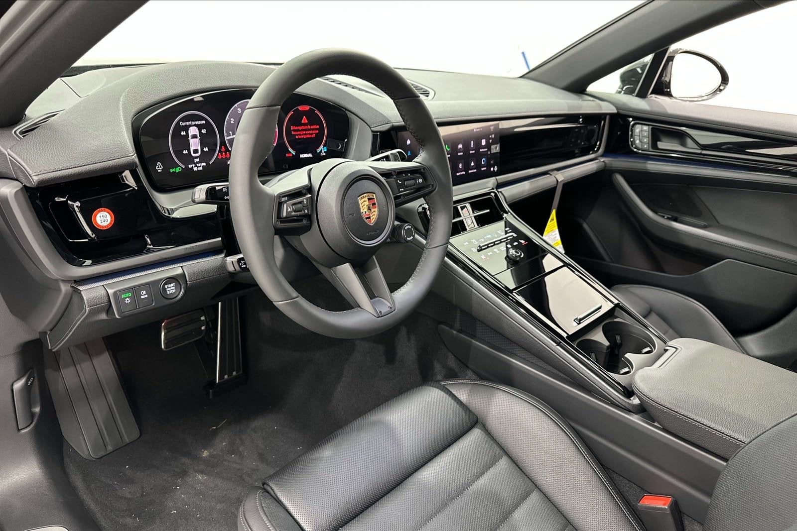 2025 Porsche Panamera 4