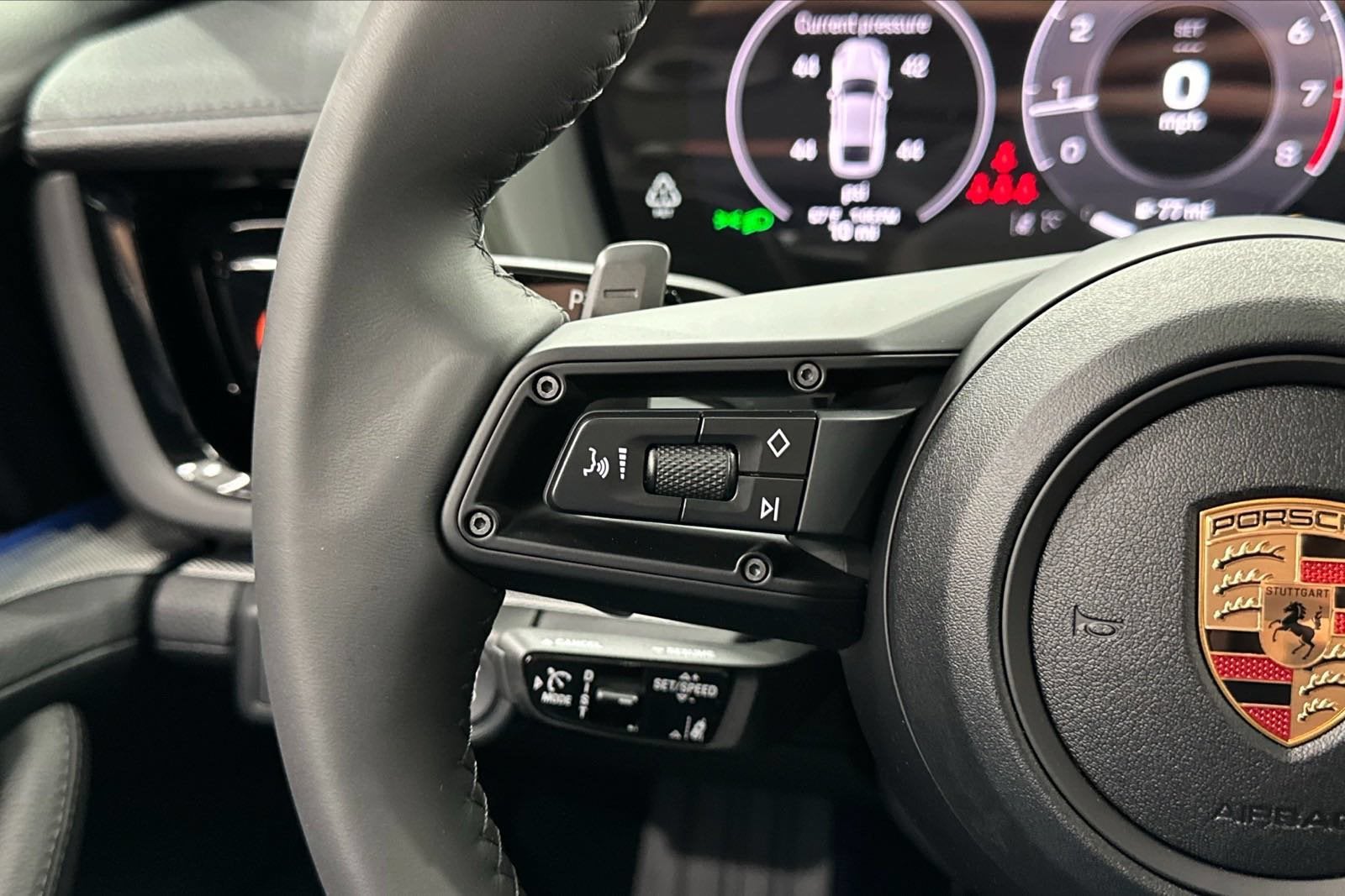 2025 Porsche Panamera 4