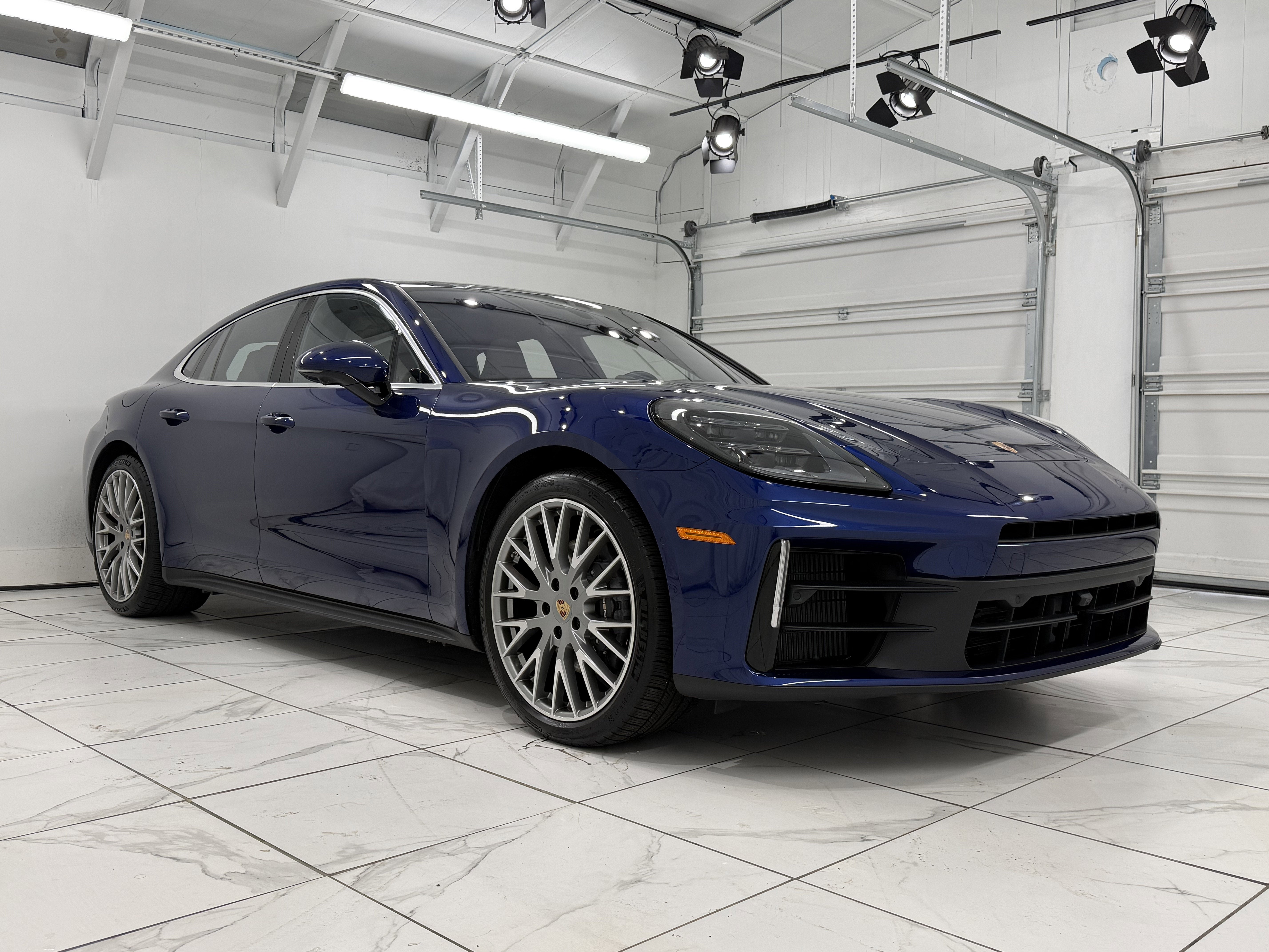 2024 Porsche Panamera 4