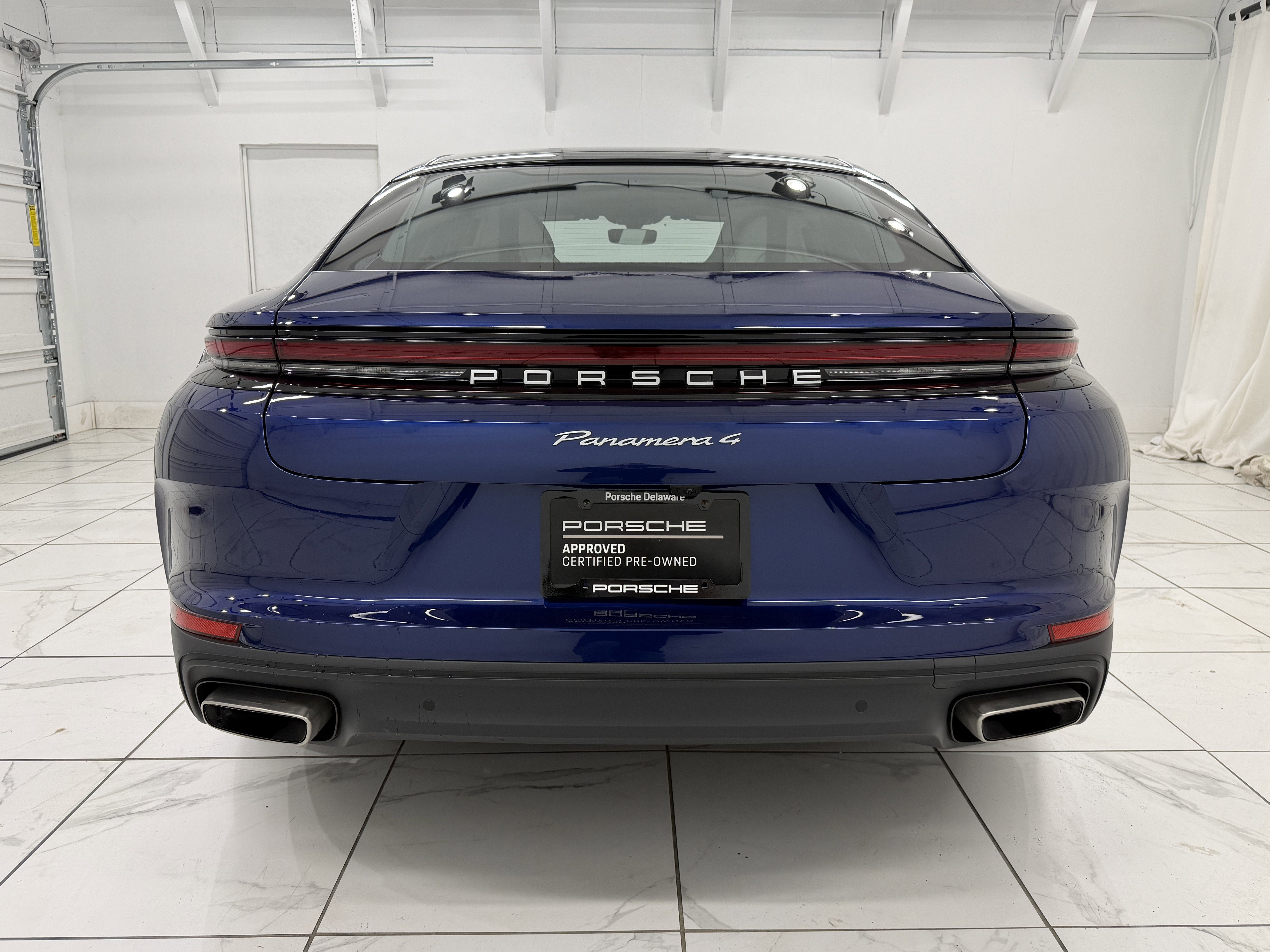 2024 Porsche Panamera 4