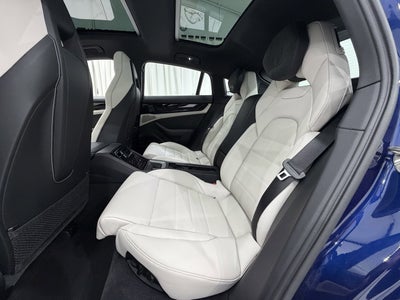 2024 Porsche Panamera 4