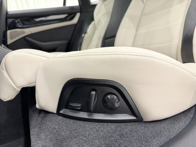 2024 Porsche Panamera 4