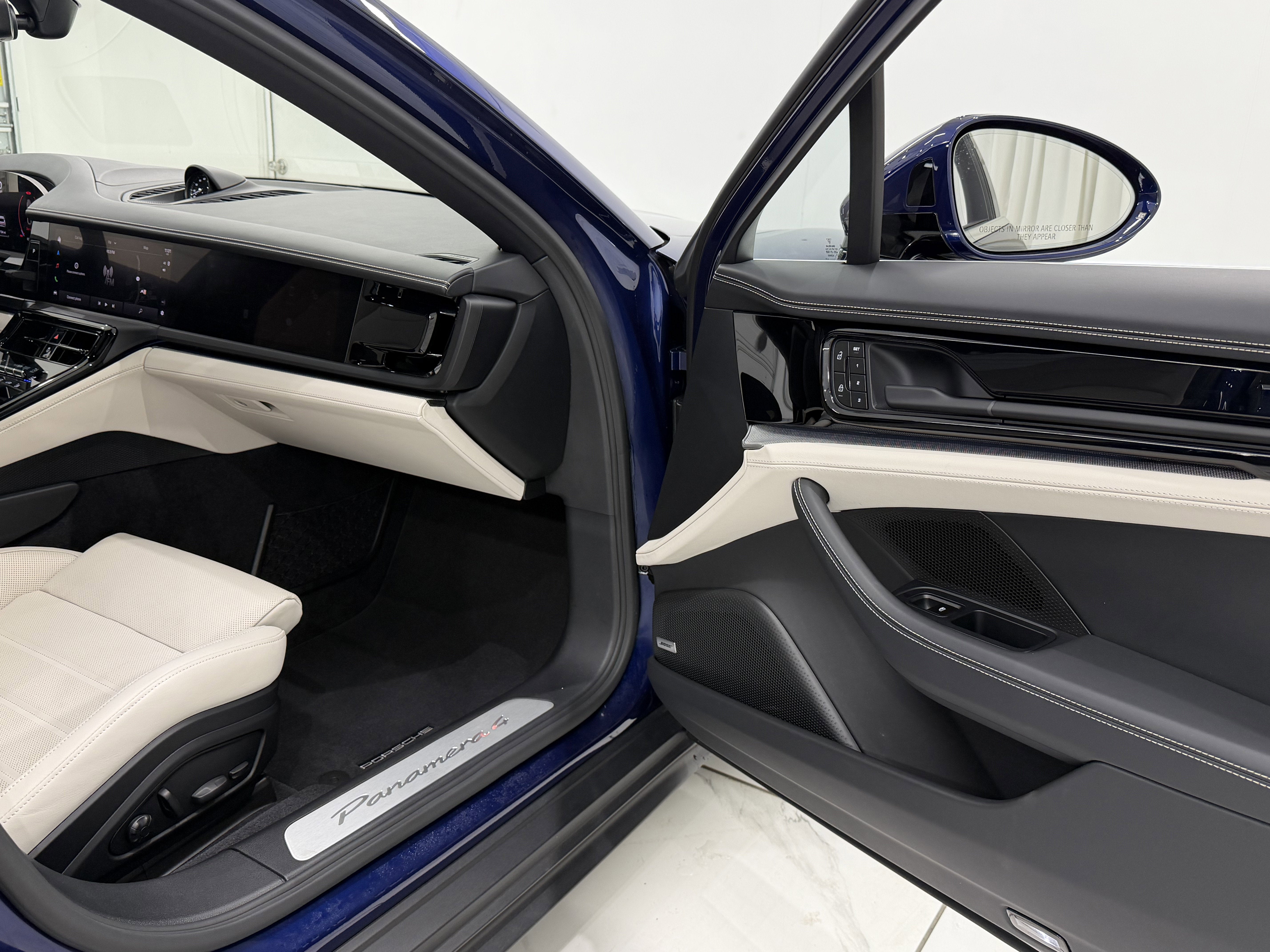 2024 Porsche Panamera 4