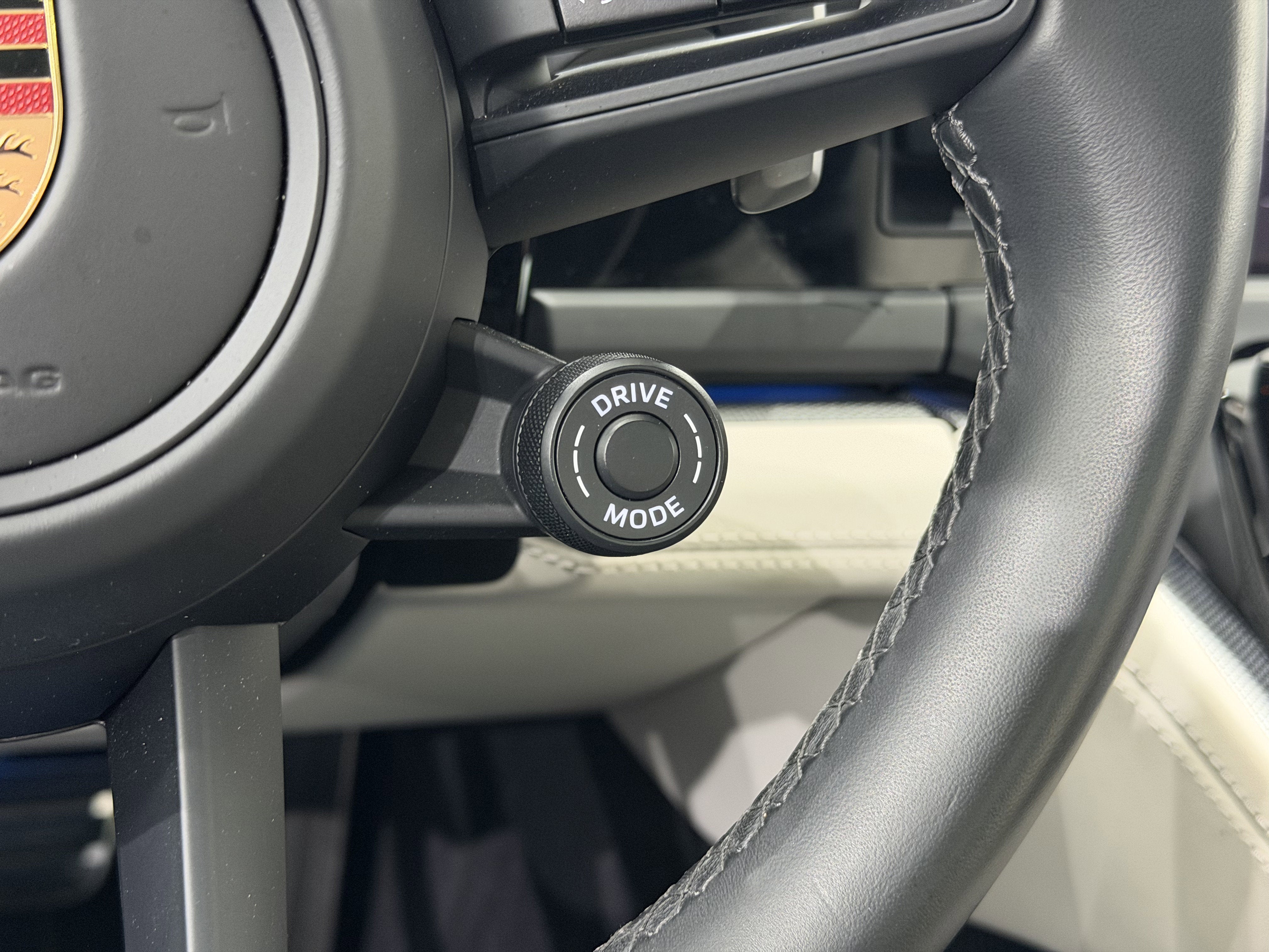 2024 Porsche Panamera 4