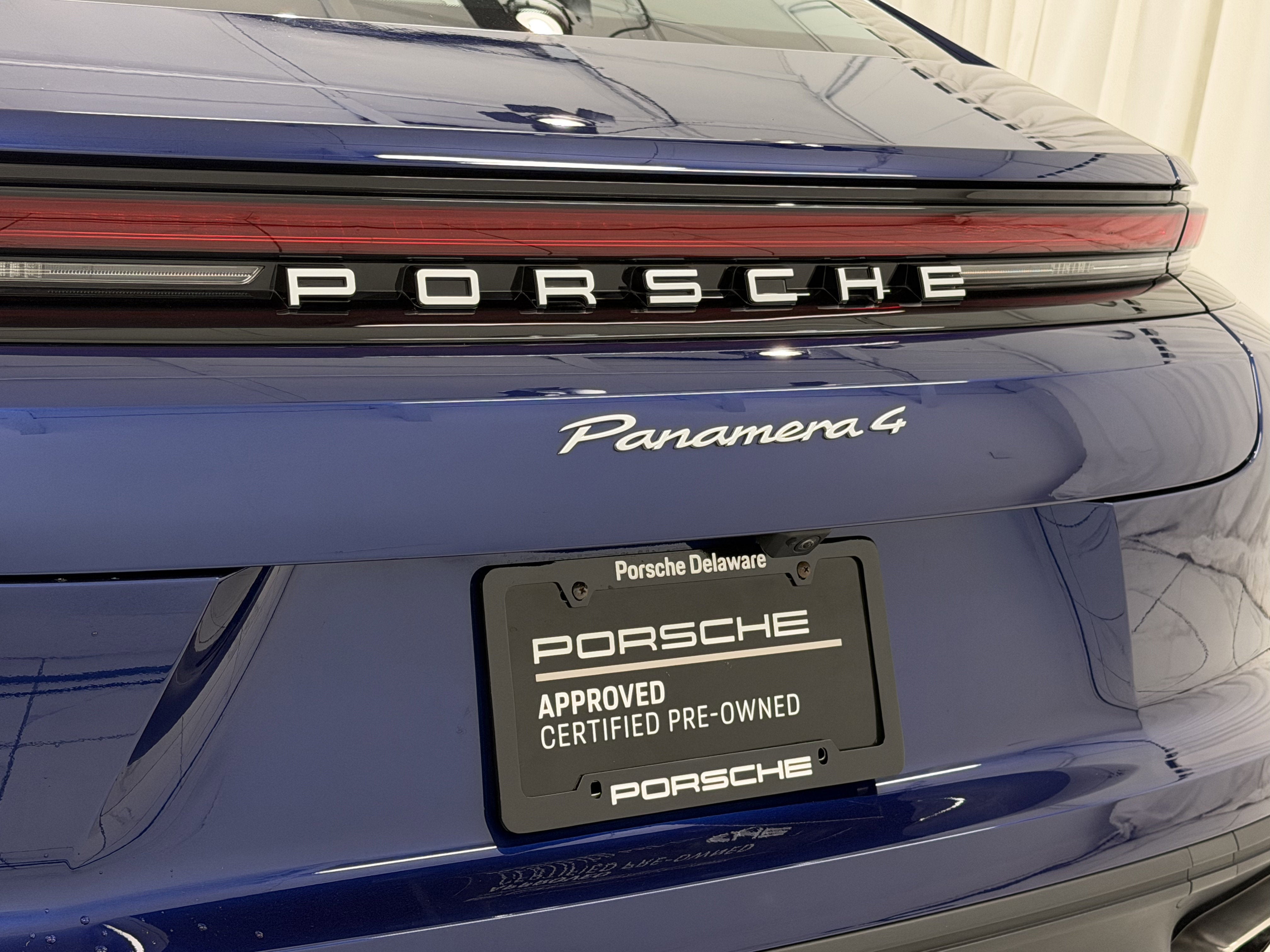 2024 Porsche Panamera 4