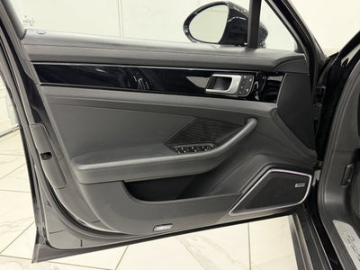 2022 Porsche Panamera 4S