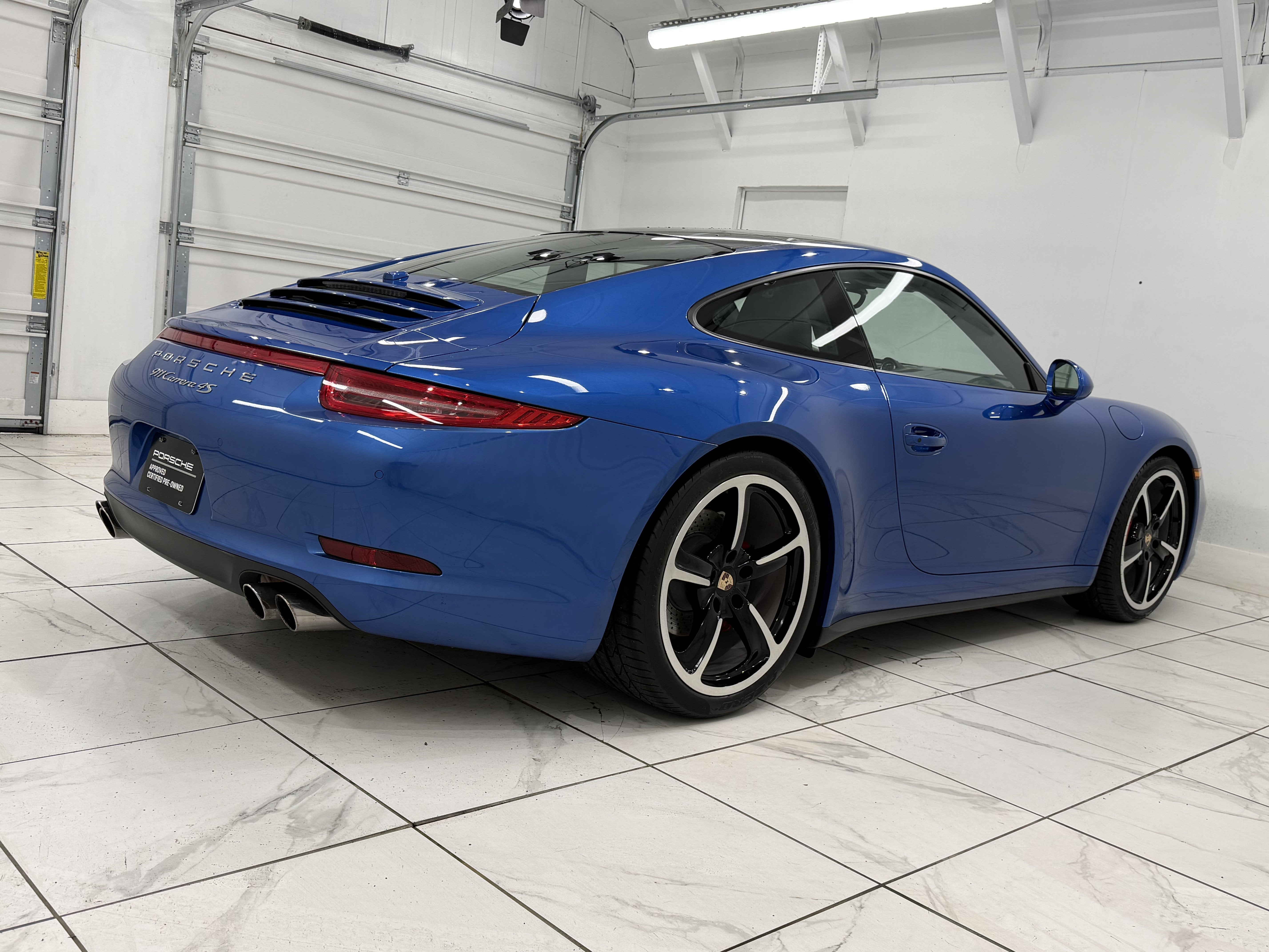 2015 Porsche 911 Carrera 4S