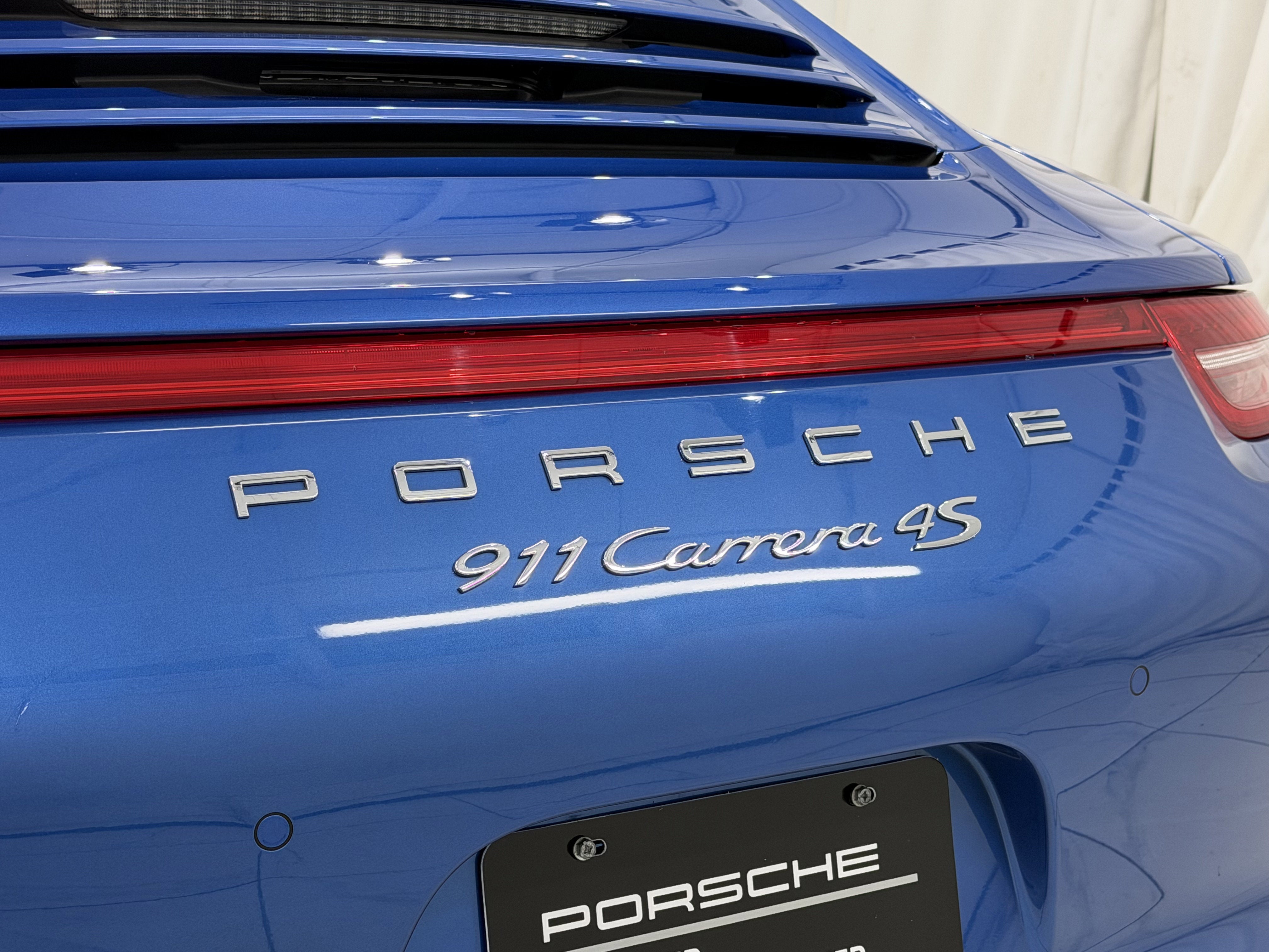 2015 Porsche 911 Carrera 4S