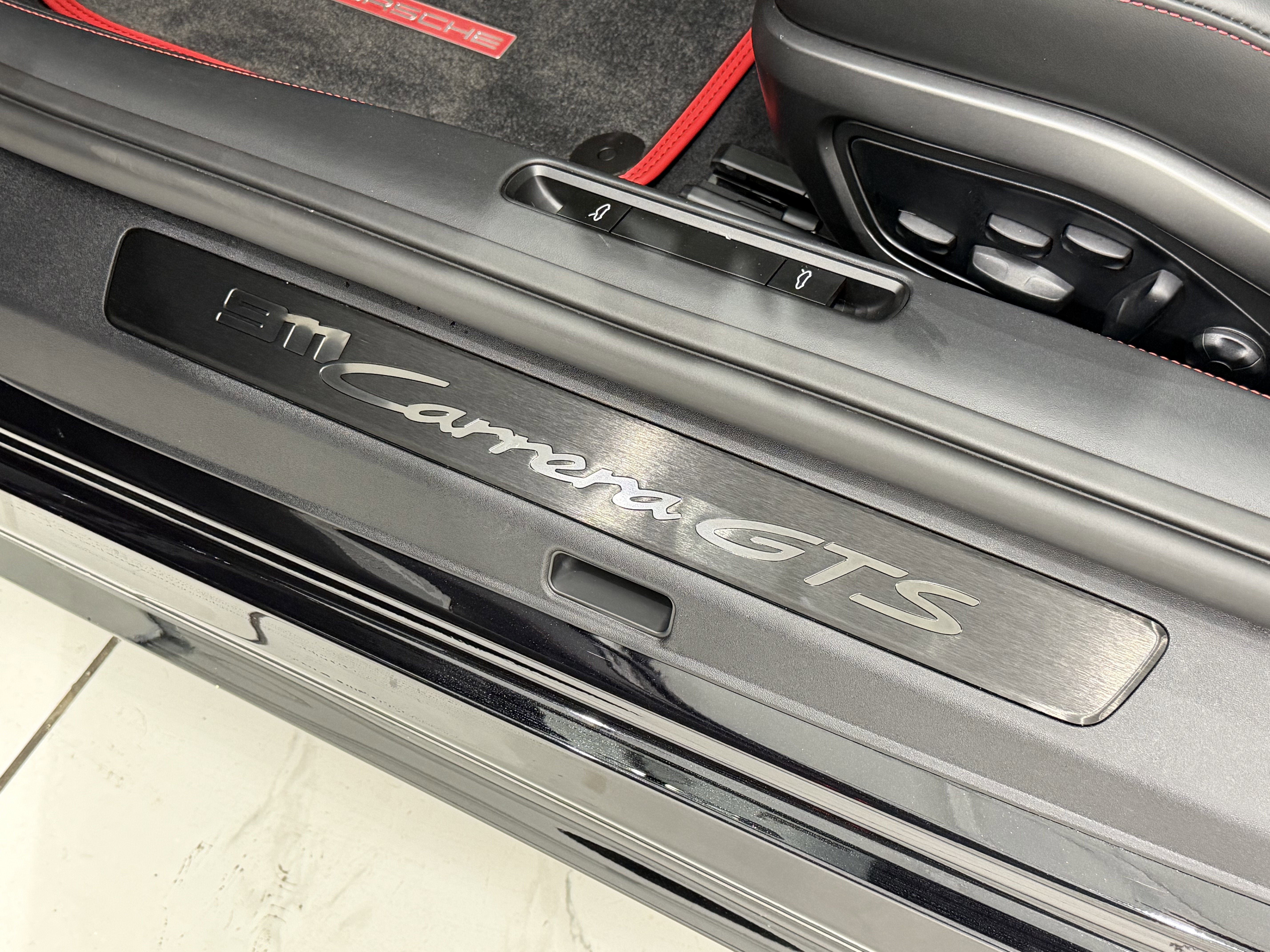 2026 Porsche 911 Carrera Gts