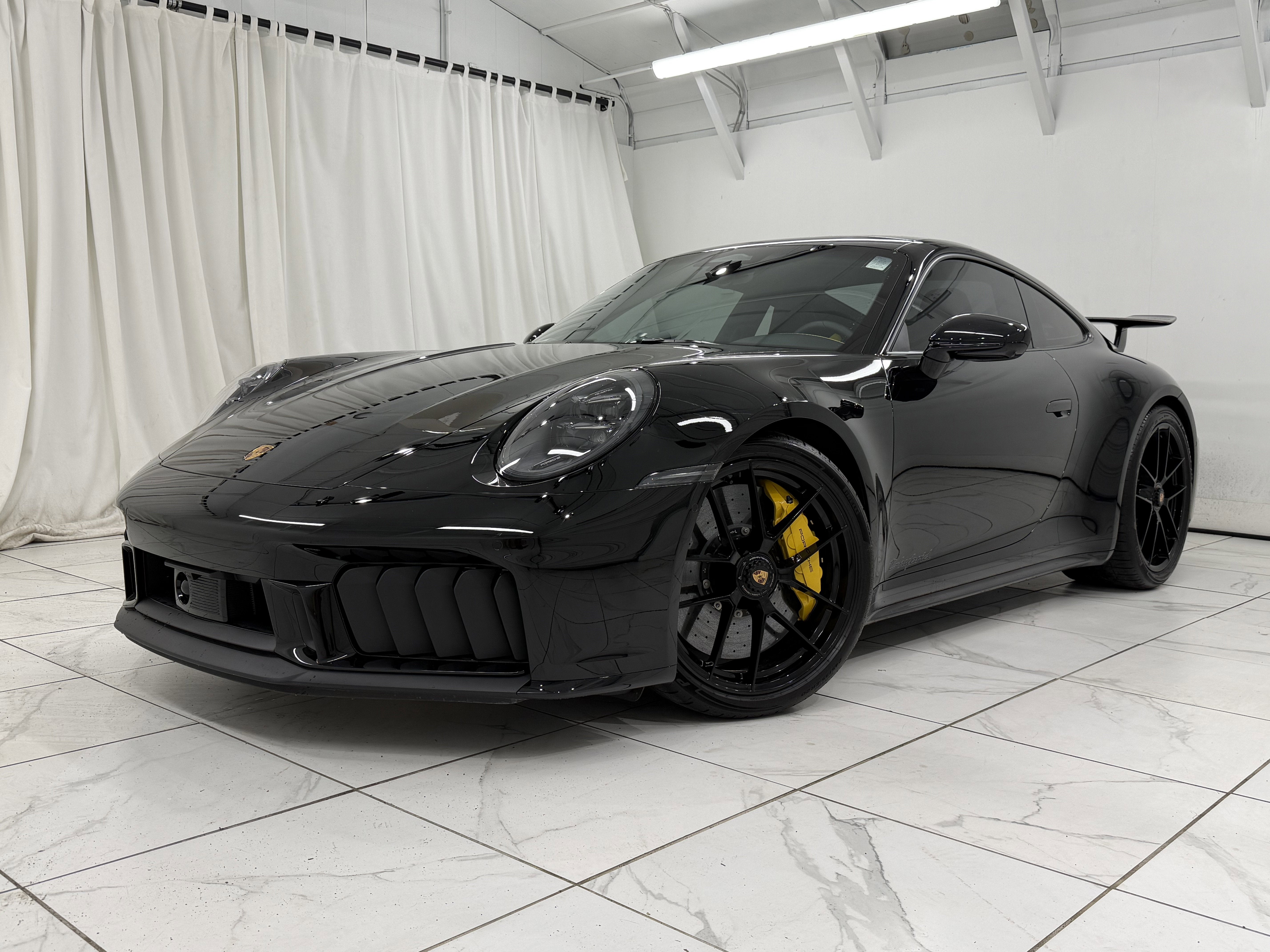 2026 Porsche 911 Carrera Gts