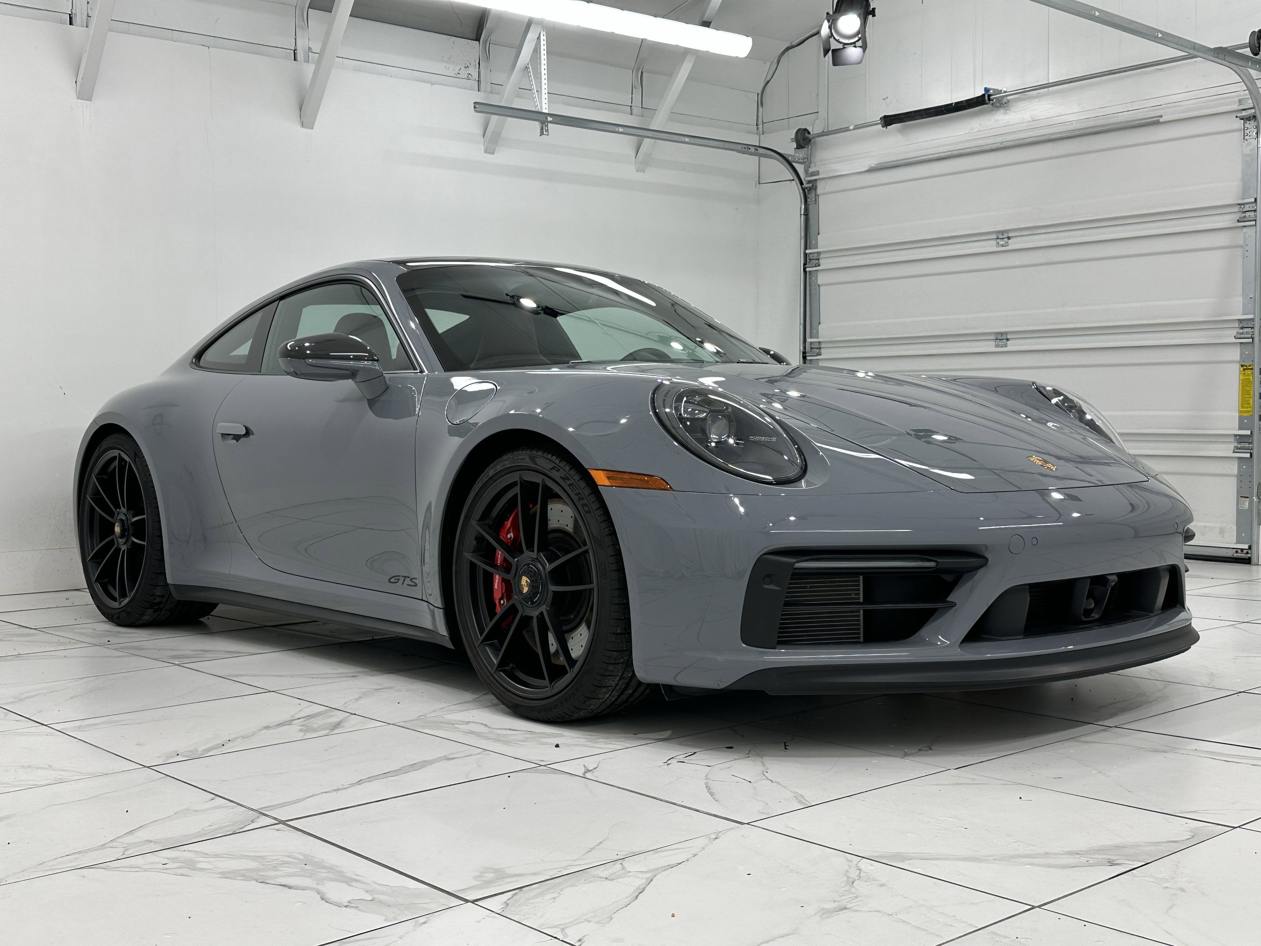 2024 Porsche 911 Carrera 4 GTS