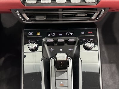 2024 Porsche 911 Carrera 4 GTS