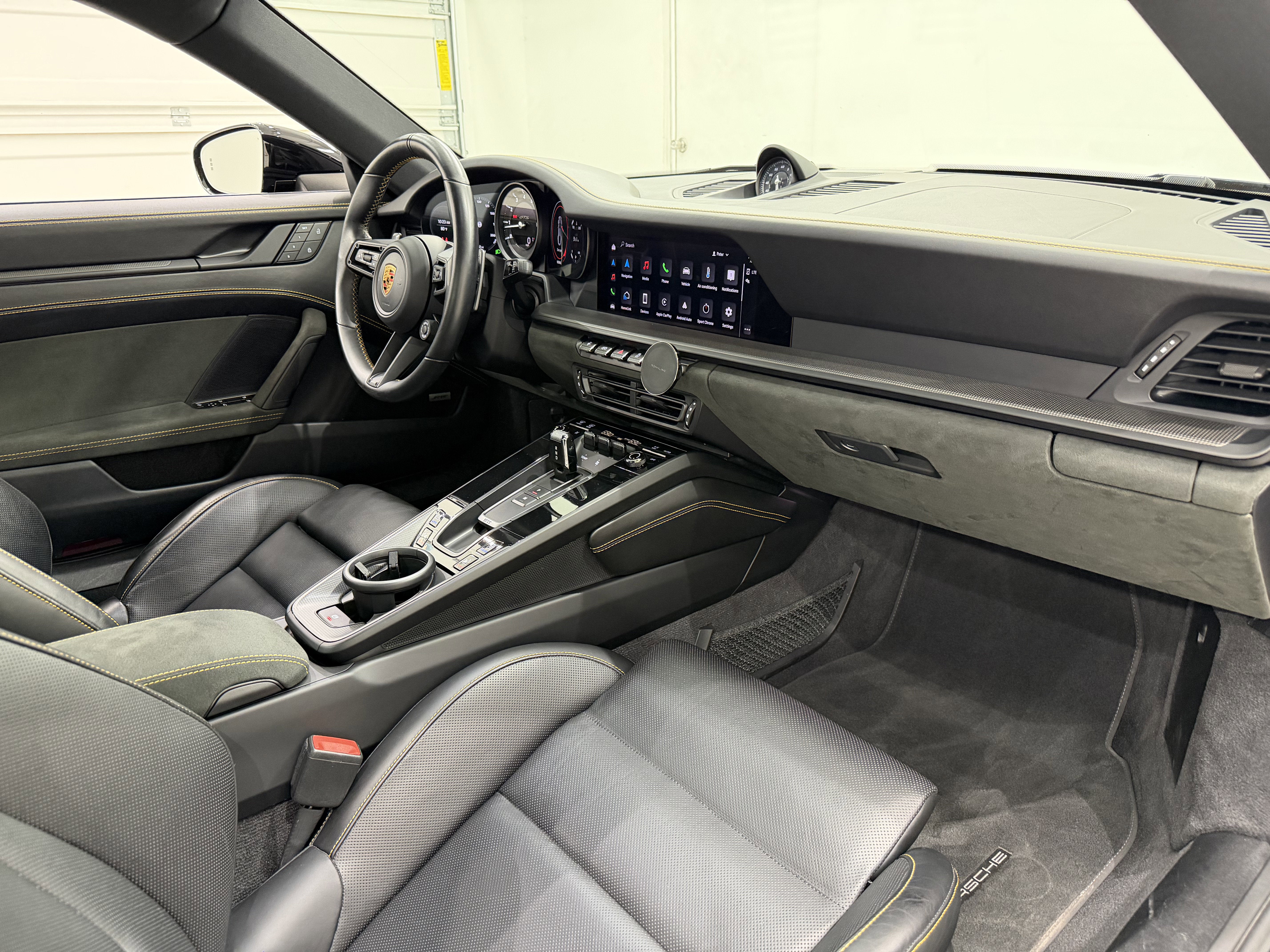 2023 Porsche 911 Carrera GTS