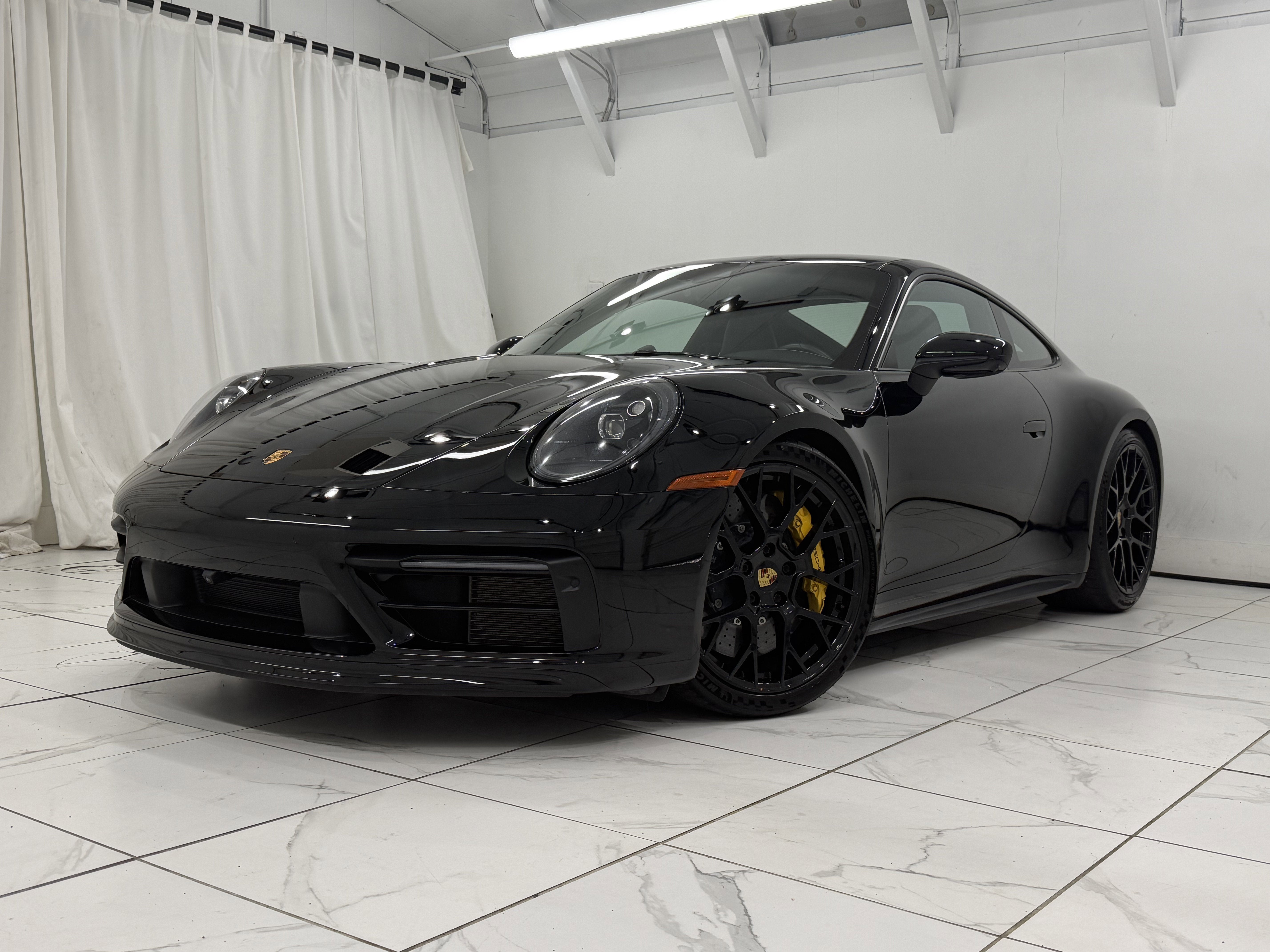2023 Porsche 911 Carrera GTS