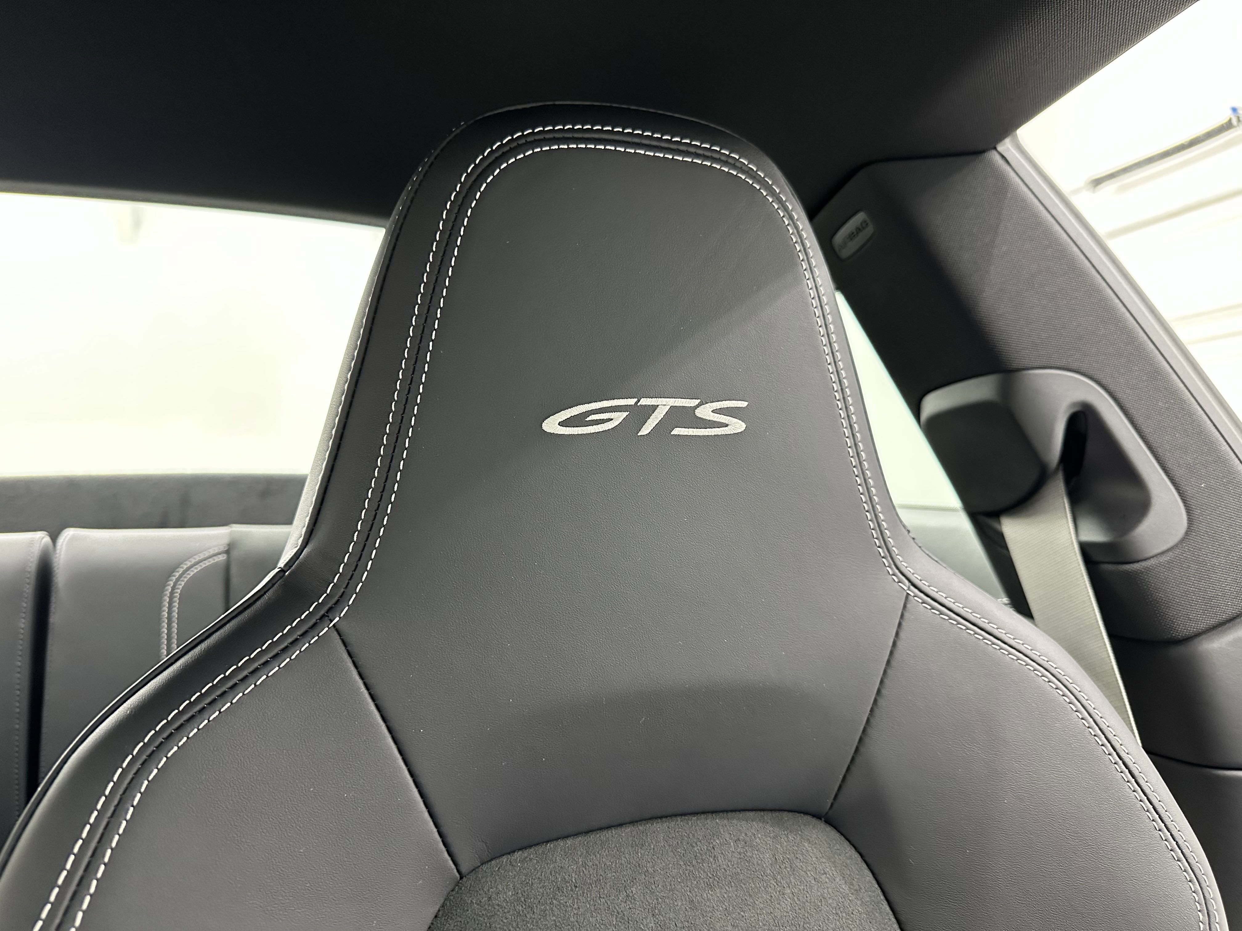 2024 Porsche 911 Carrera GTS
