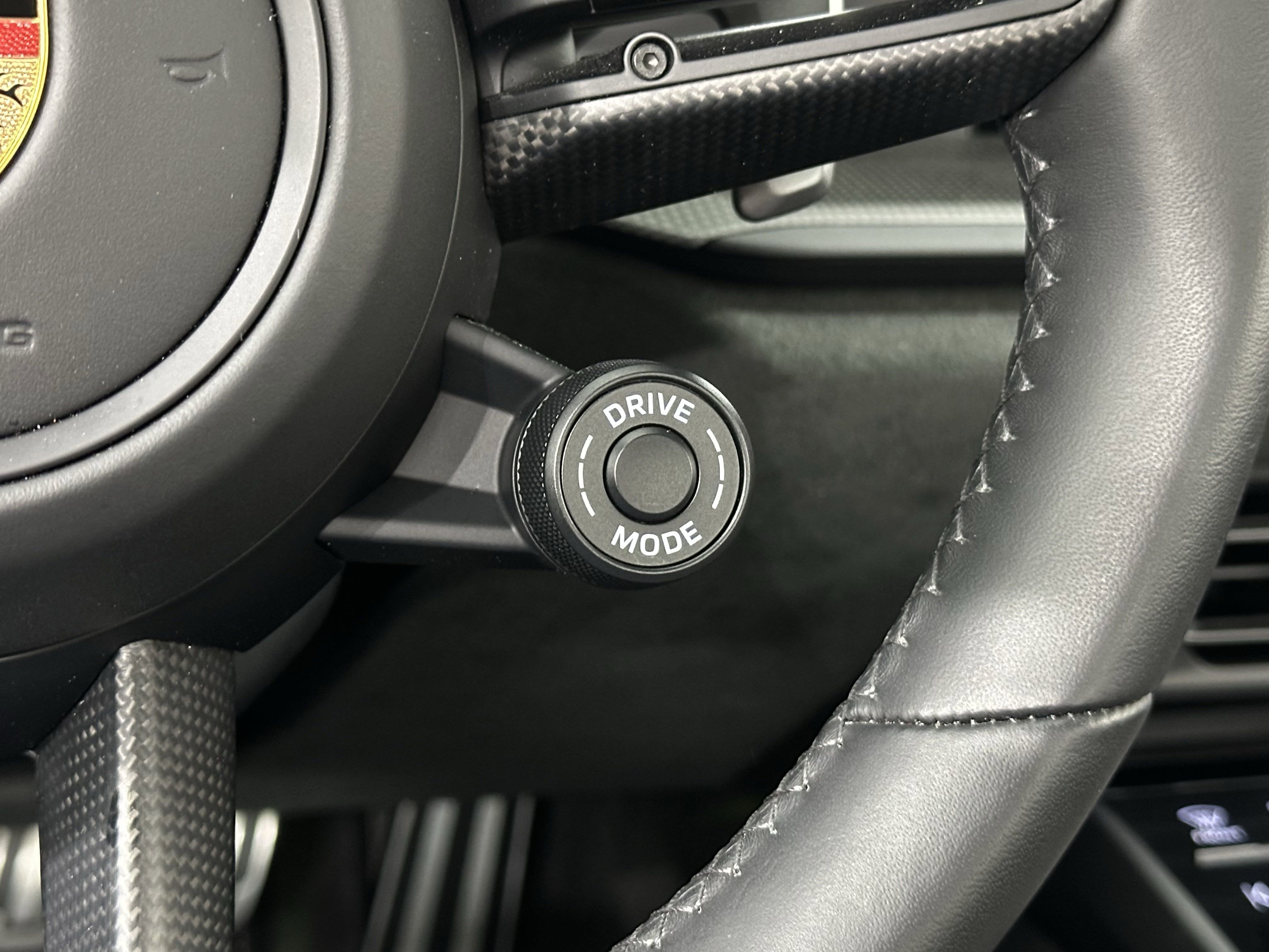 2024 Porsche 911 Carrera GTS