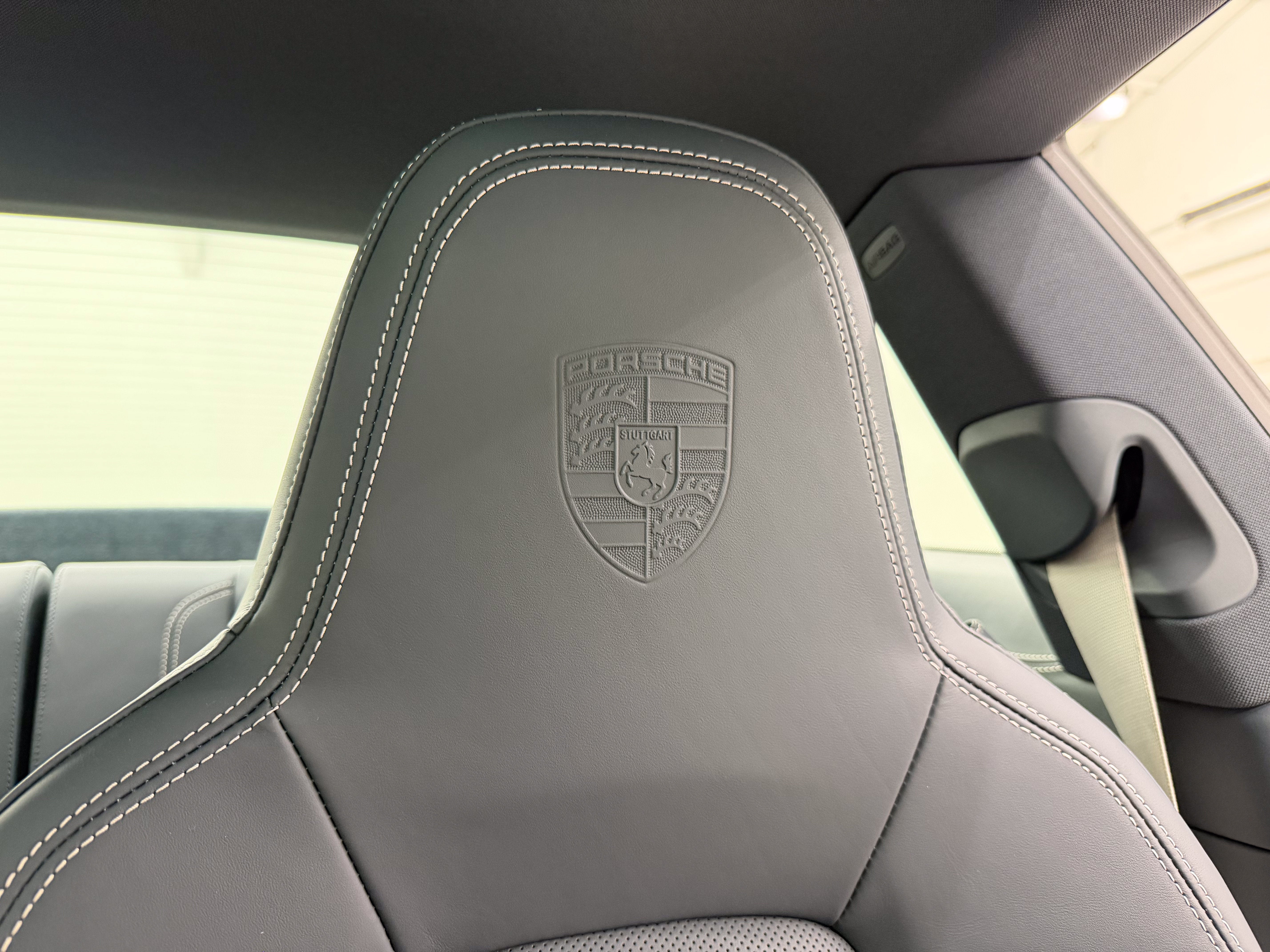 2024 Porsche 911 Carrera Gts