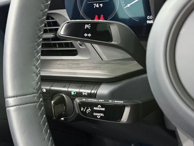 2024 Porsche 911 Carrera Gts