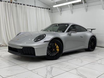 2025 Porsche 911 Carrera 4 GTS