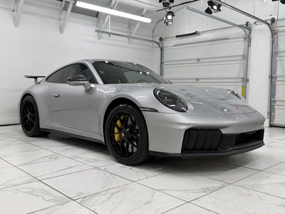 2025 Porsche 911 Carrera 4 GTS