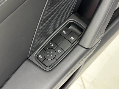 2025 Porsche 911 Carrera 4 GTS