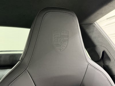 2025 Porsche 911 Carrera 4 GTS