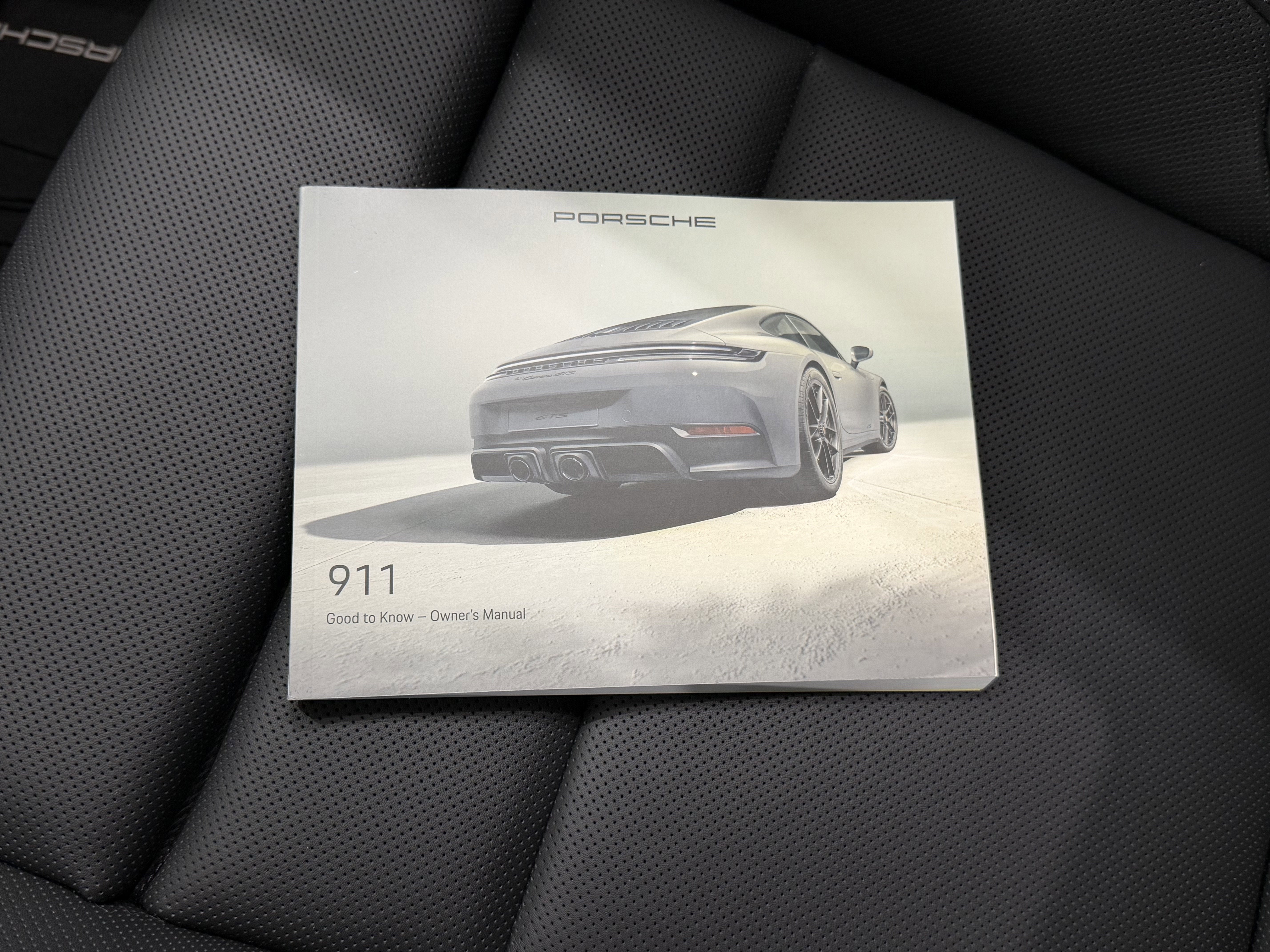2025 Porsche 911 Carrera 4 GTS