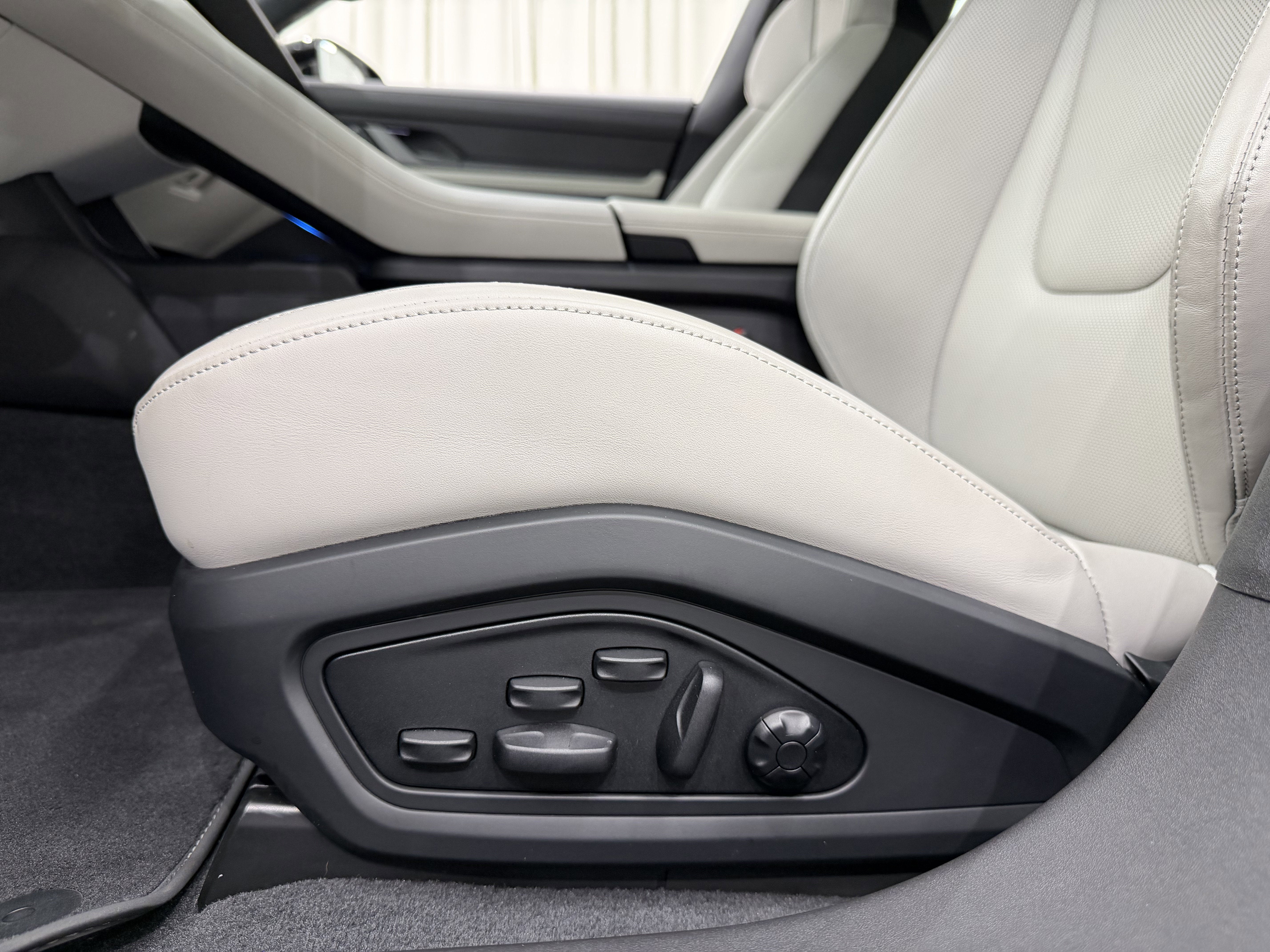 2024 Porsche Taycan 4S