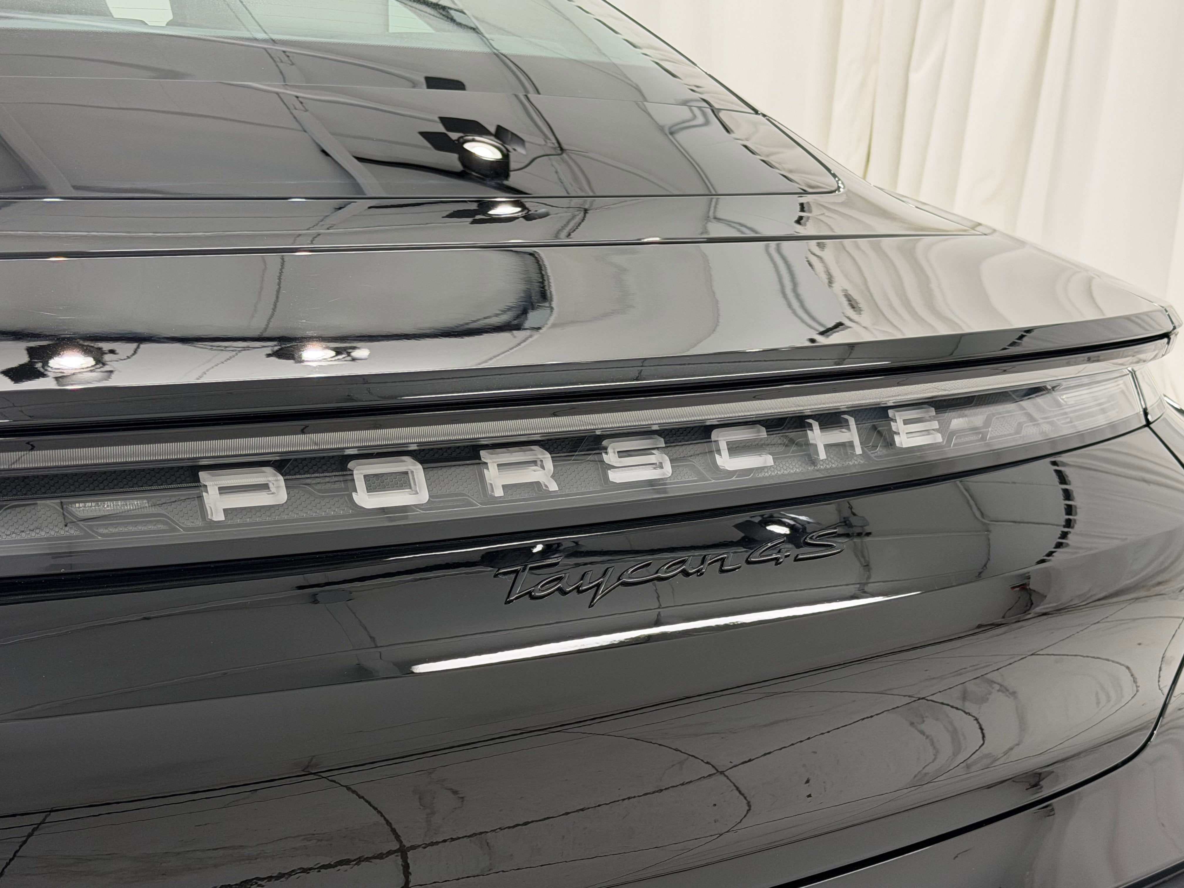 2024 Porsche Taycan 4S