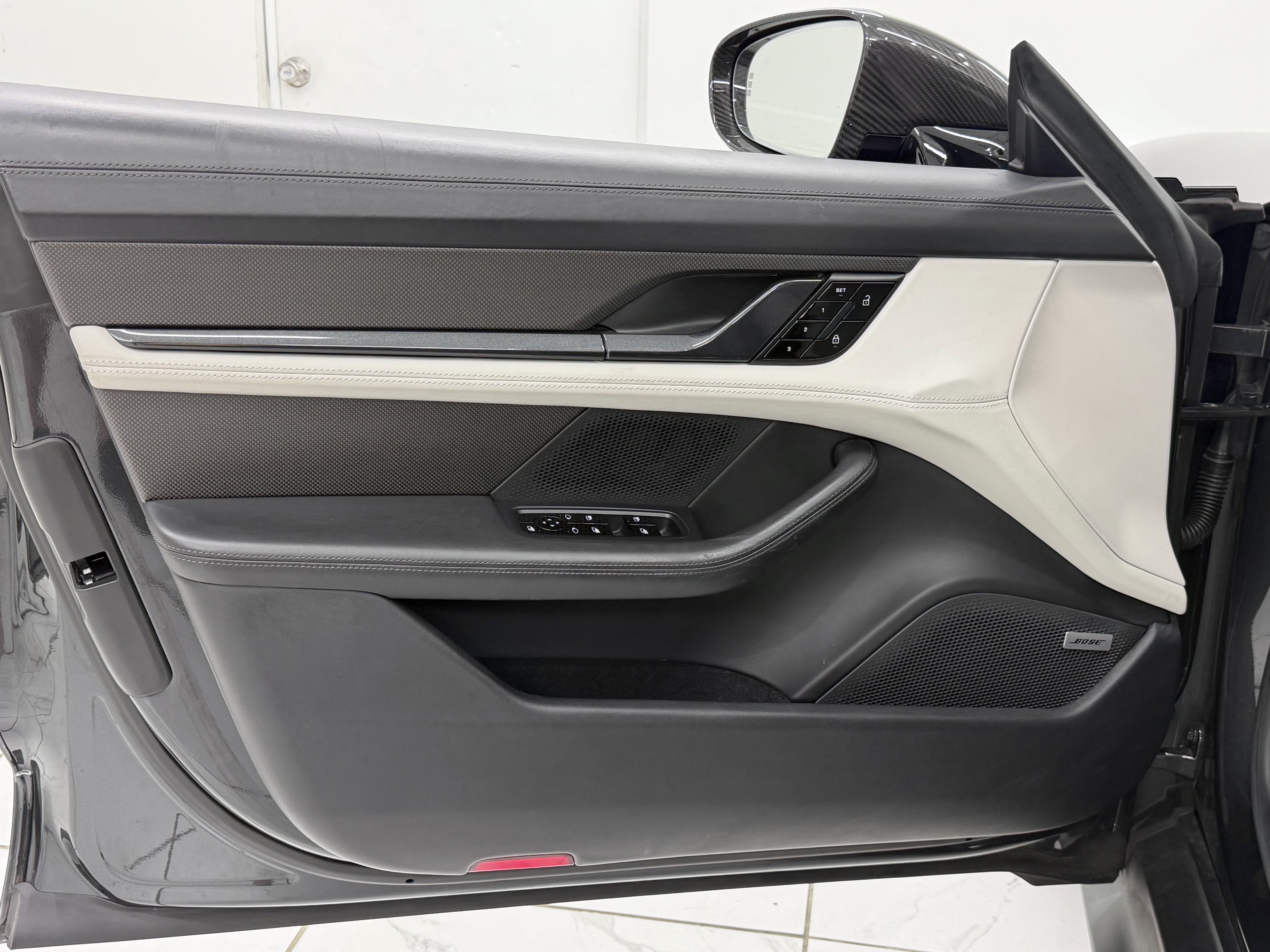 2020 Porsche Taycan Turbo S