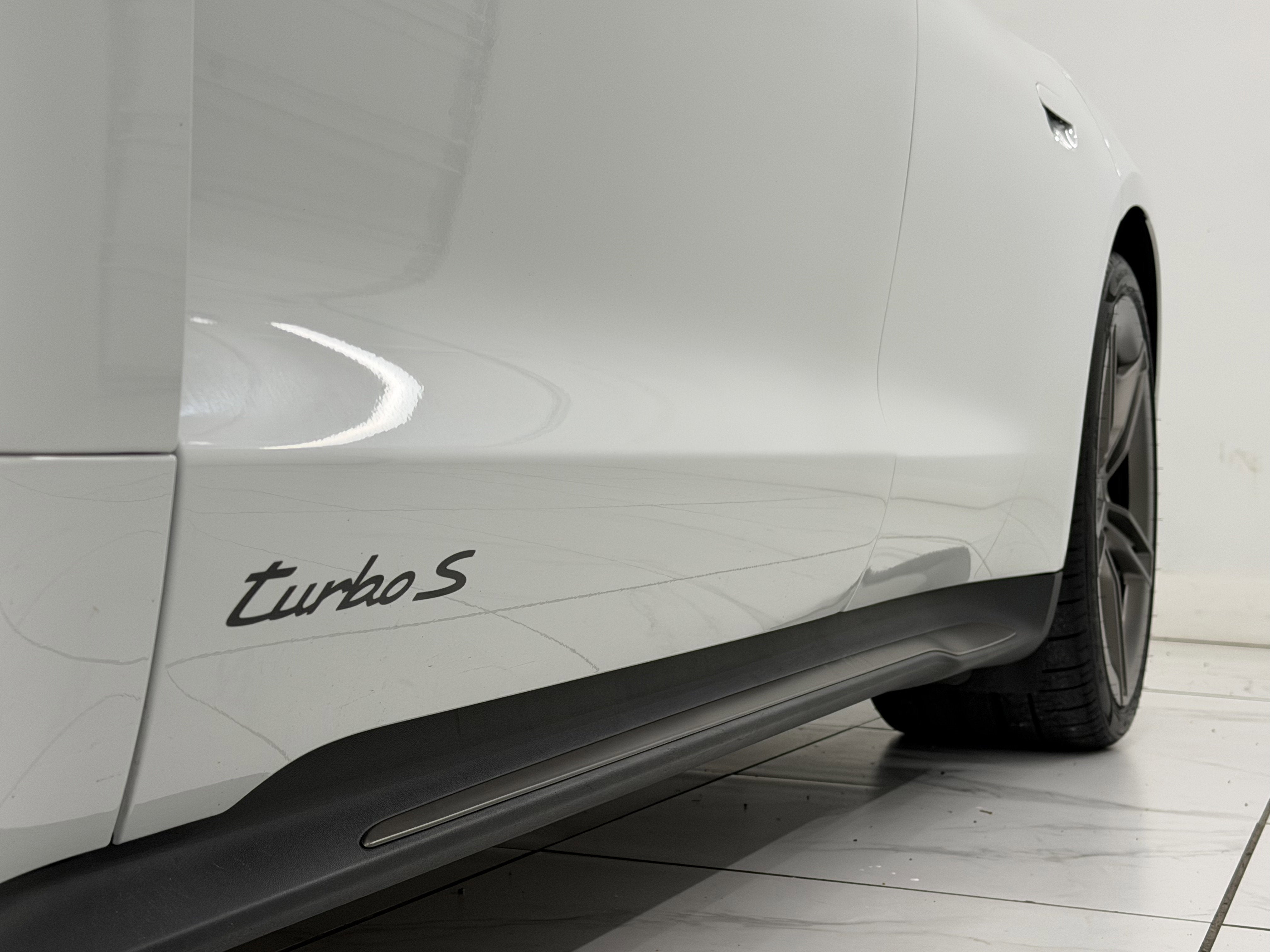 2025 Porsche Taycan Turbo S