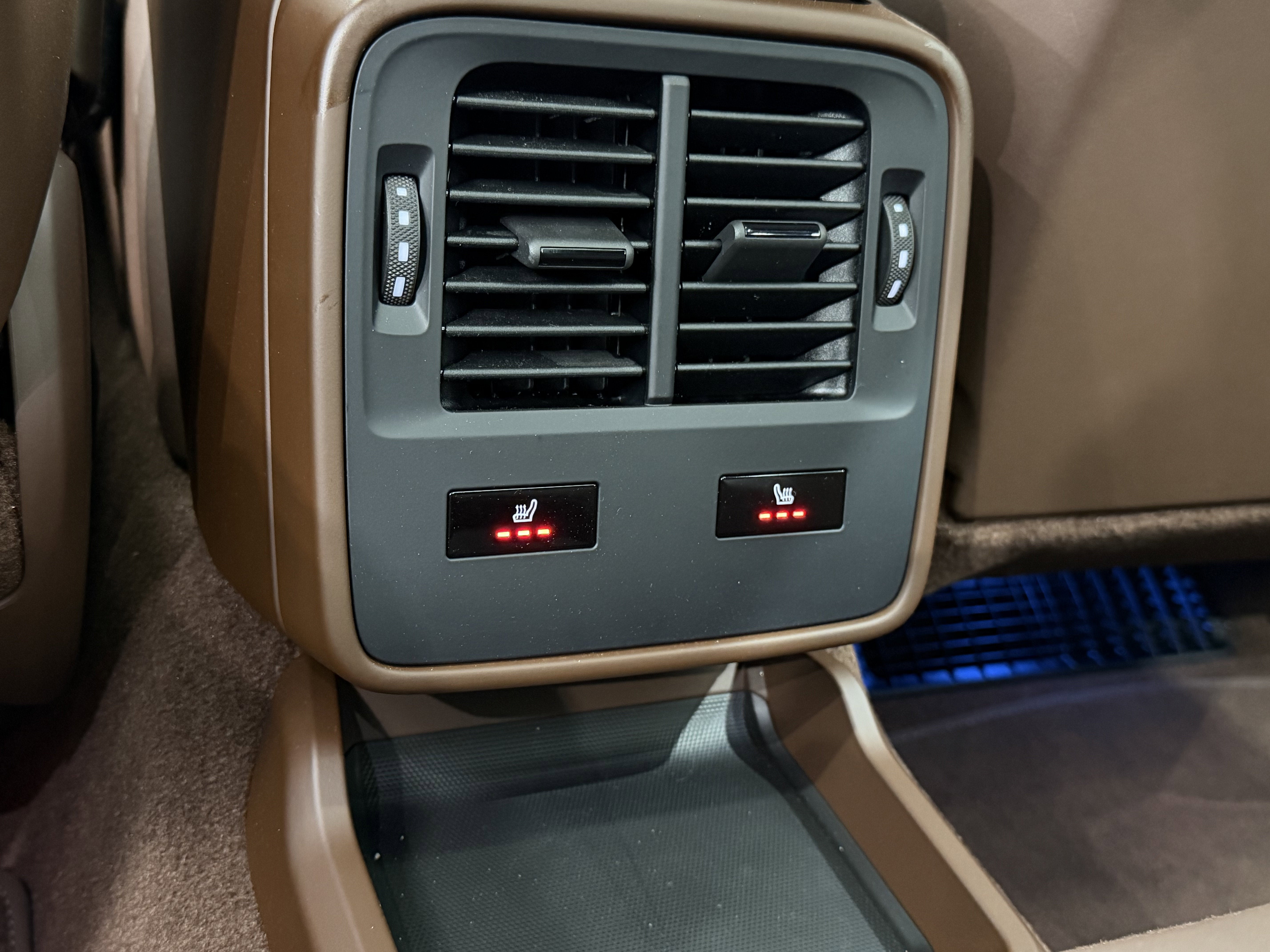 2025 Porsche Taycan Turbo S