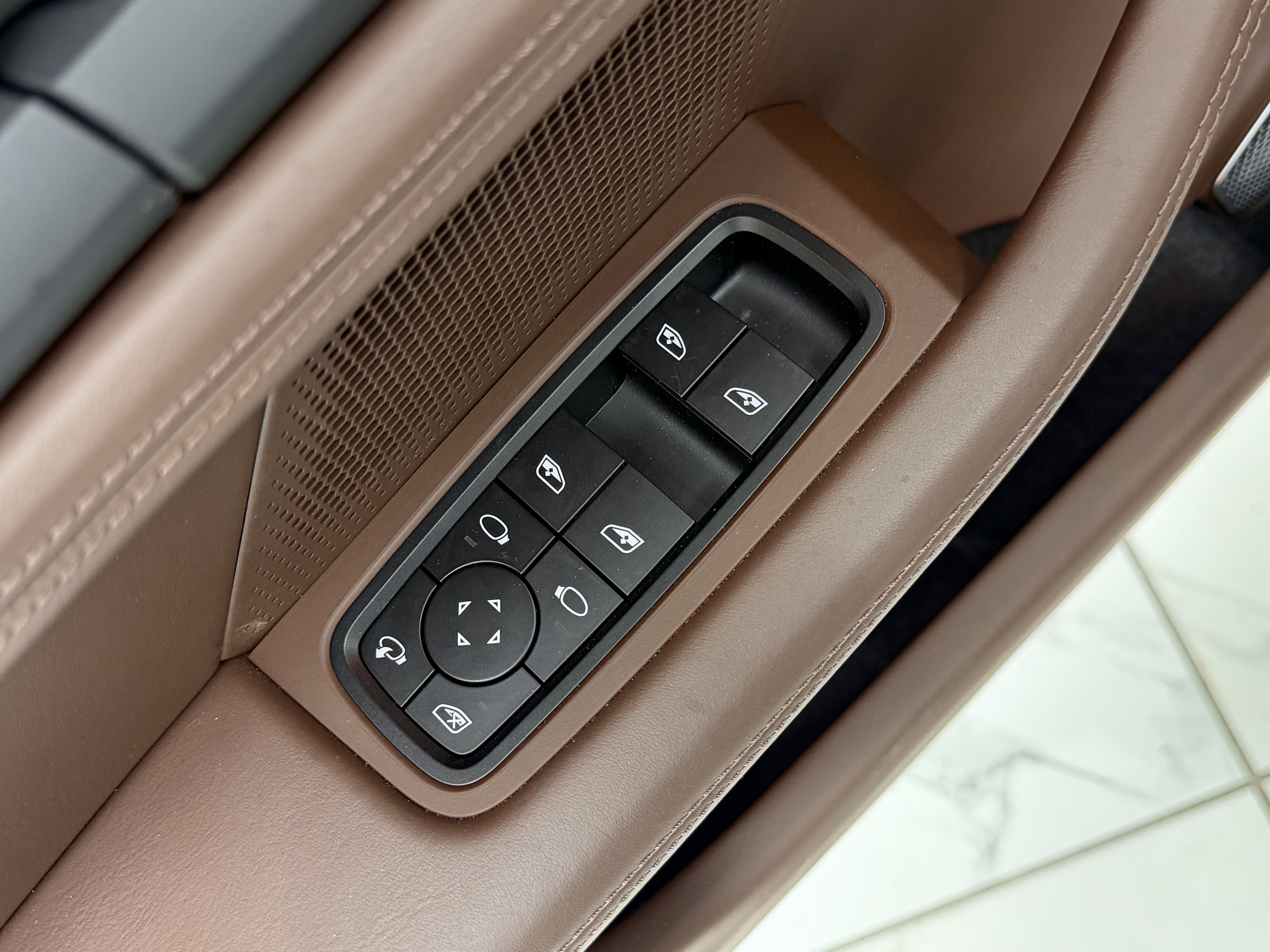 2025 Porsche Taycan Turbo S