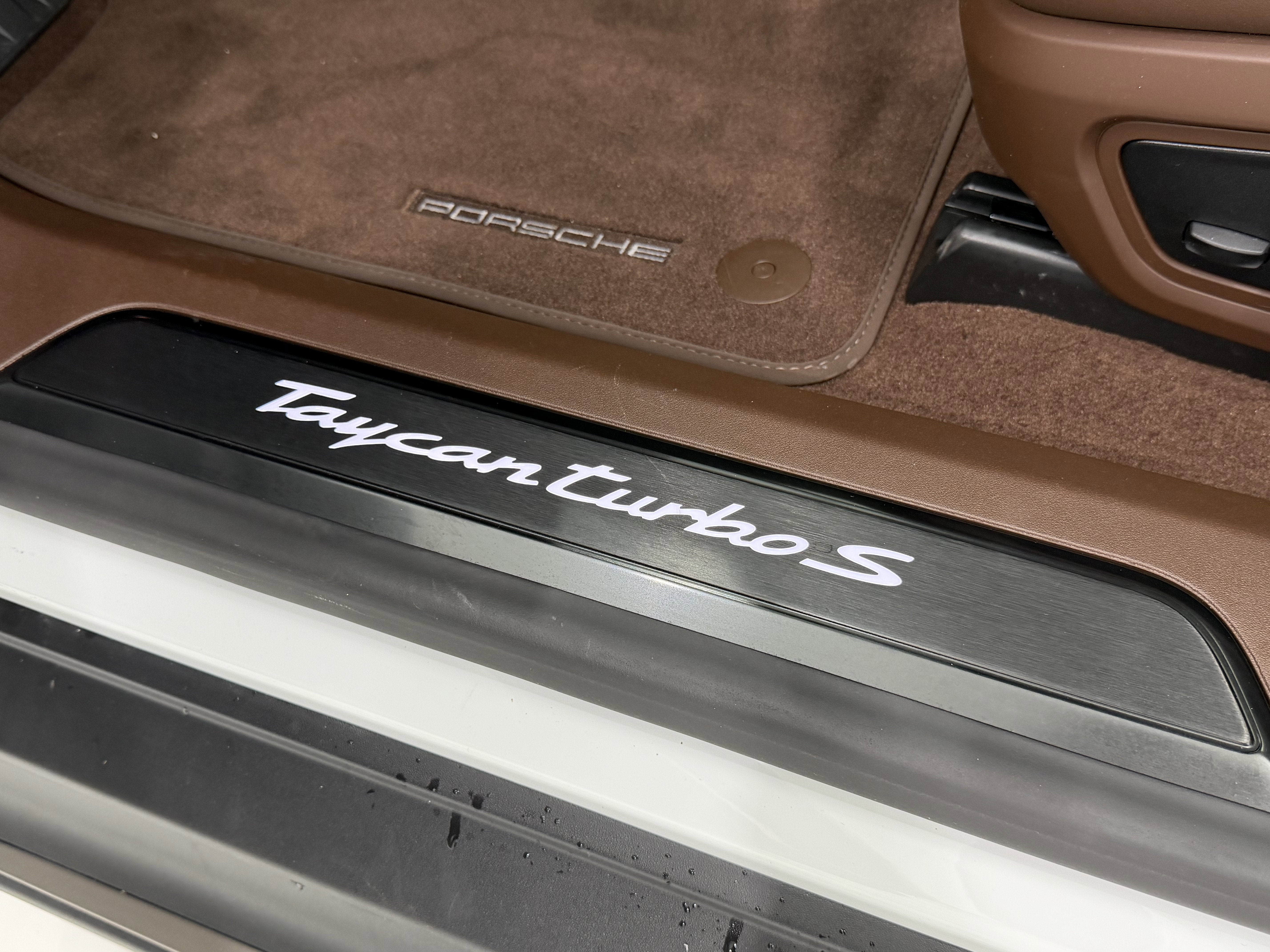 2025 Porsche Taycan Turbo S