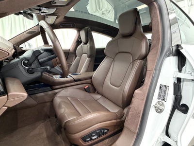 2025 Porsche Taycan Turbo S