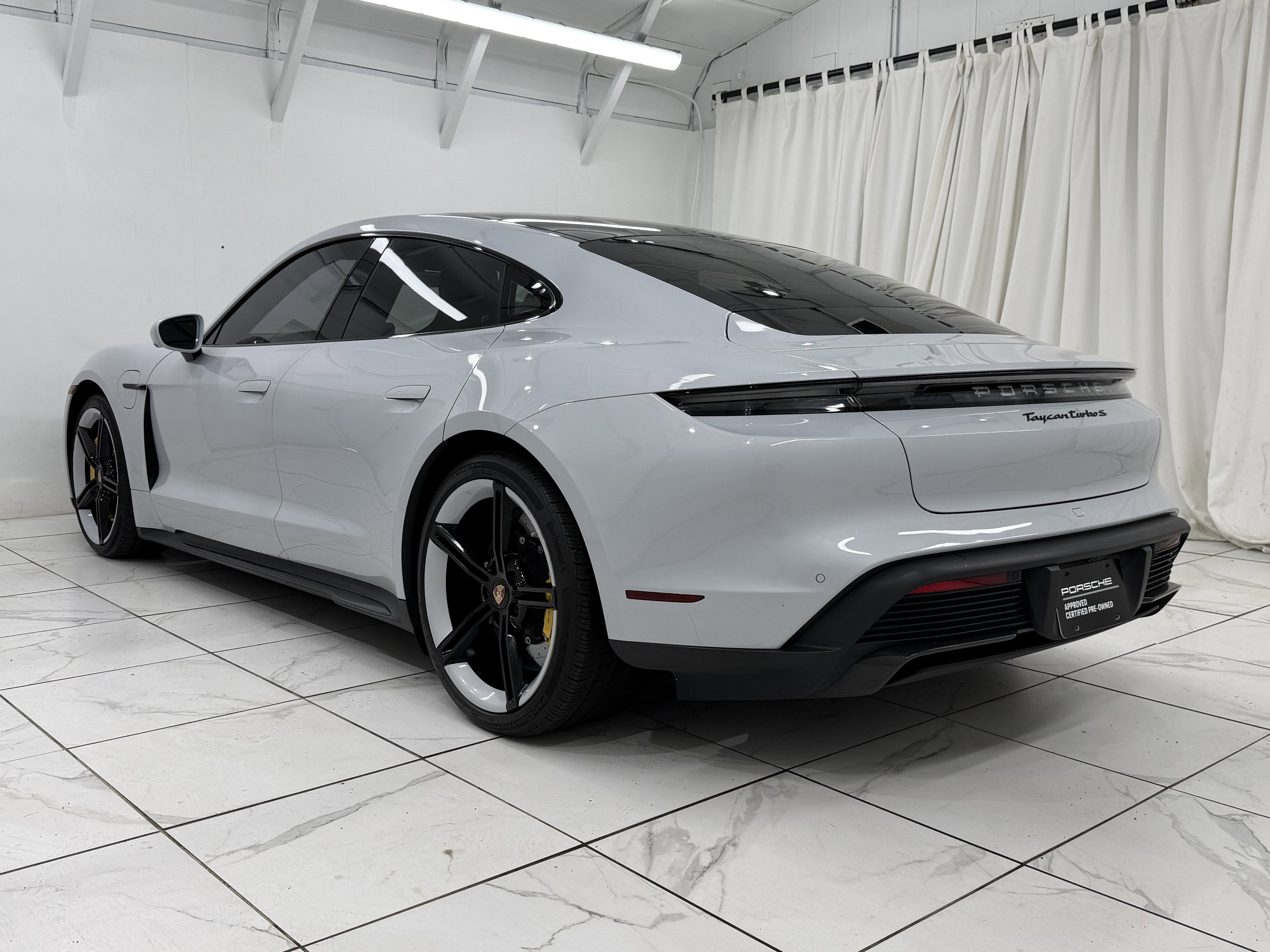2021 Porsche Taycan Turbo S
