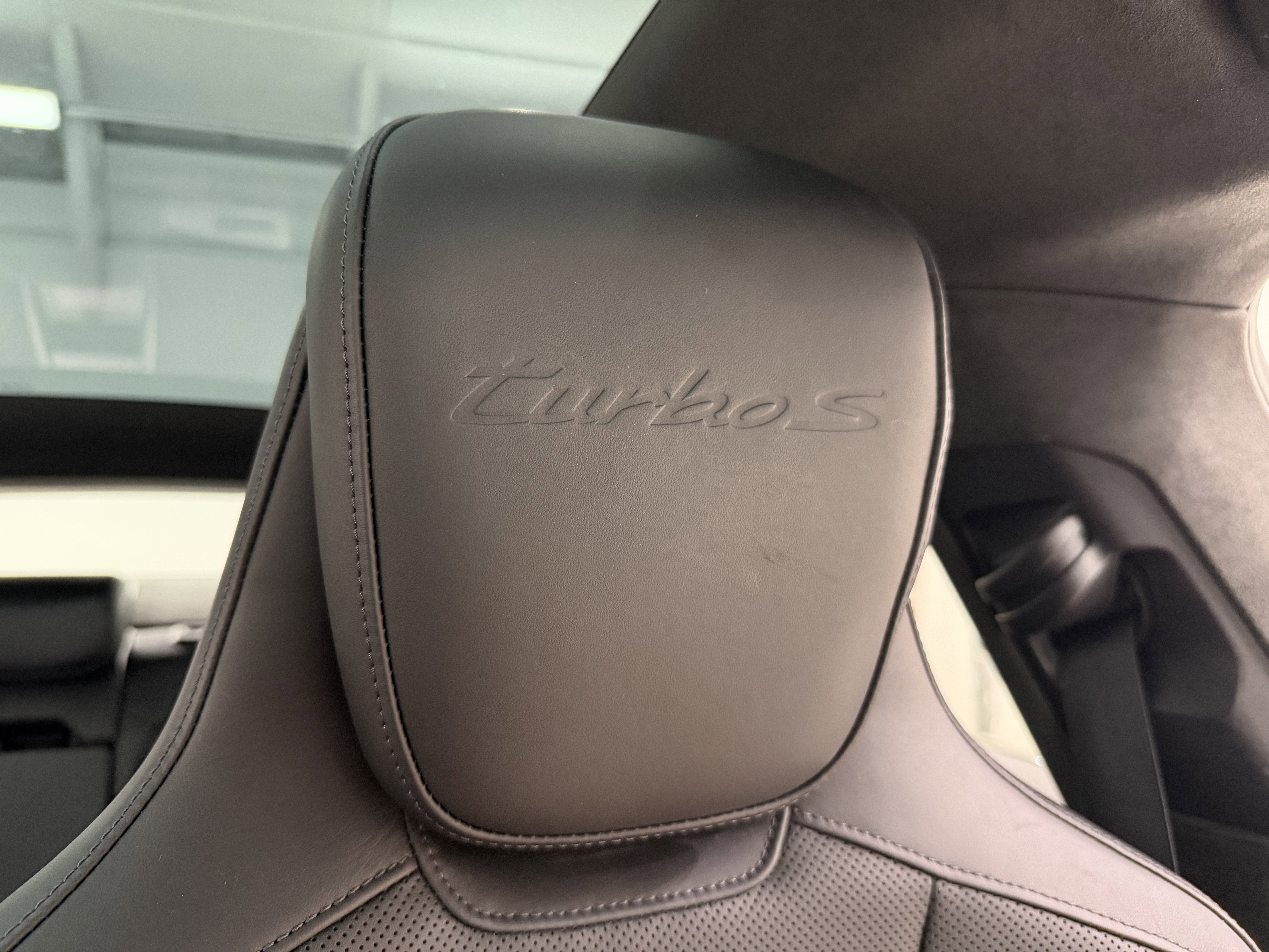 2021 Porsche Taycan Turbo S